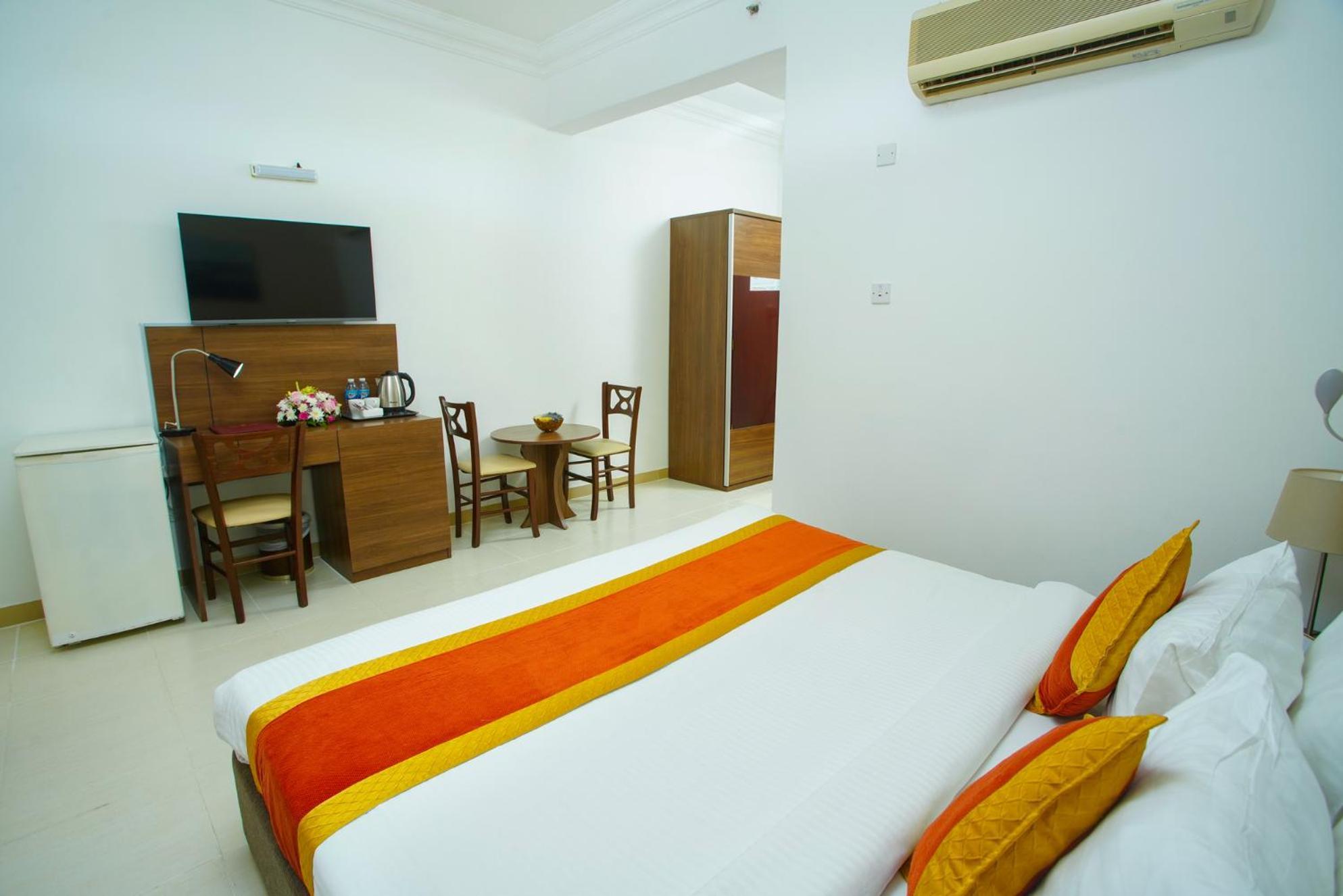 Deluxe King Bedroom