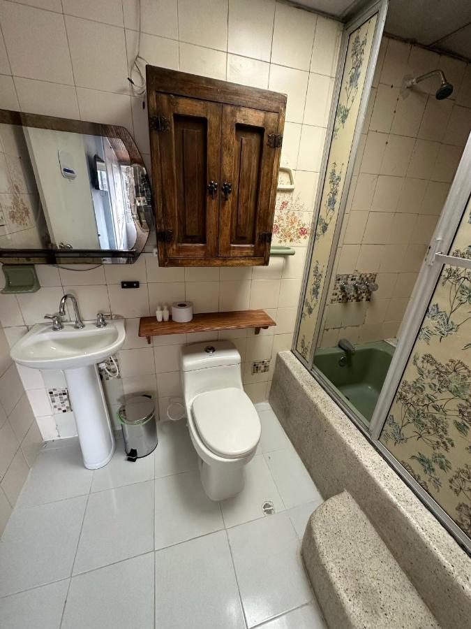King Room,1469457377:JPEG