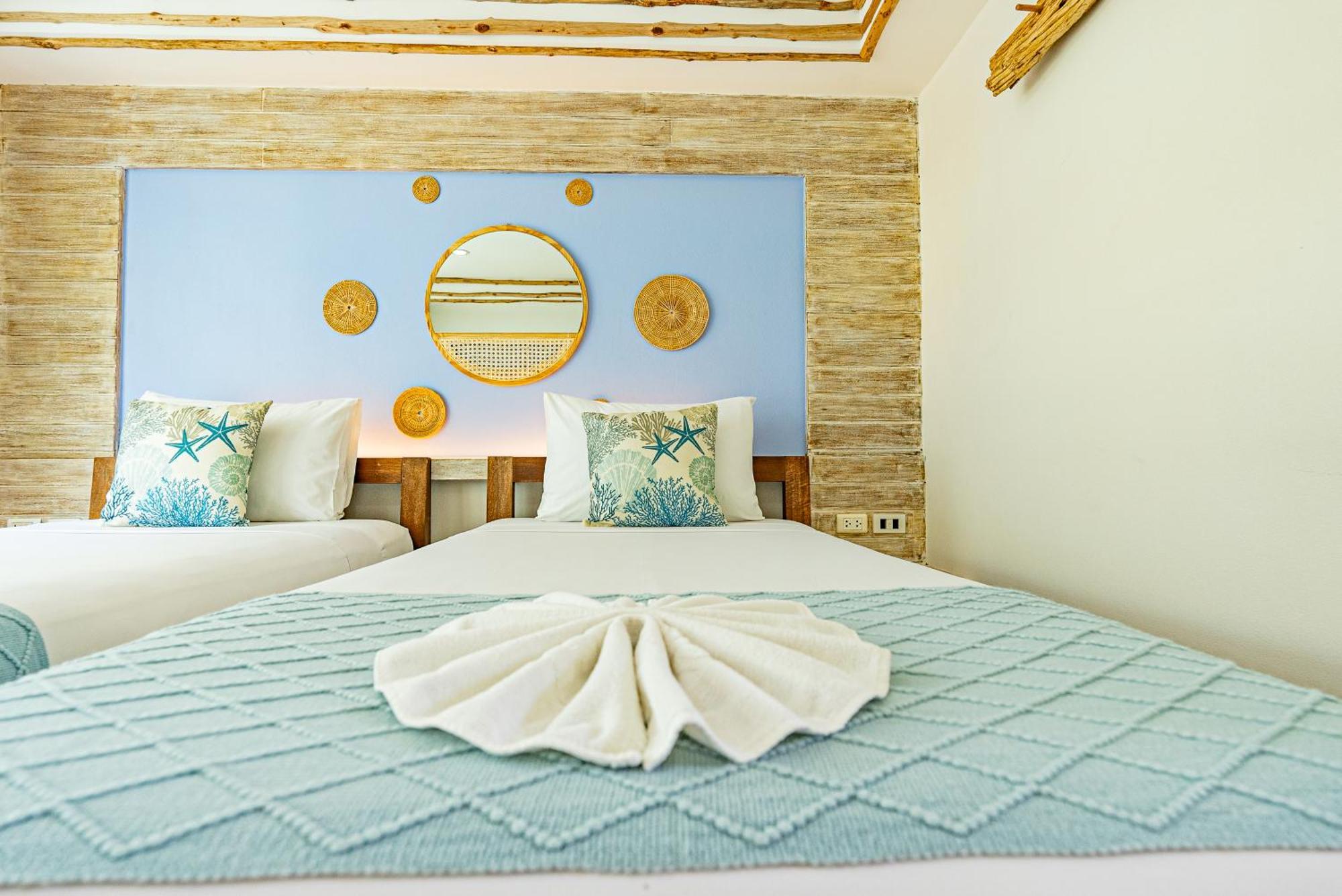 Deluxe AB2 Twin Room