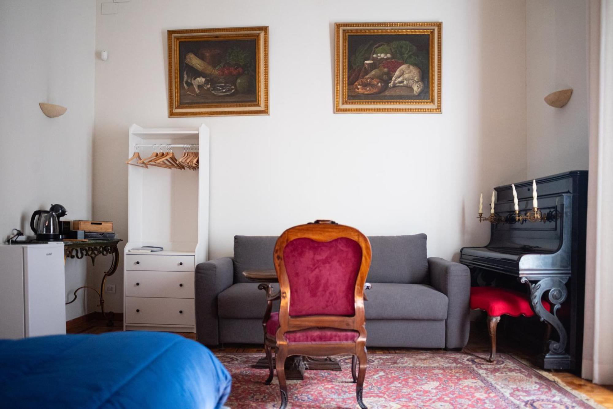 Double Room,1503079414:JPEG