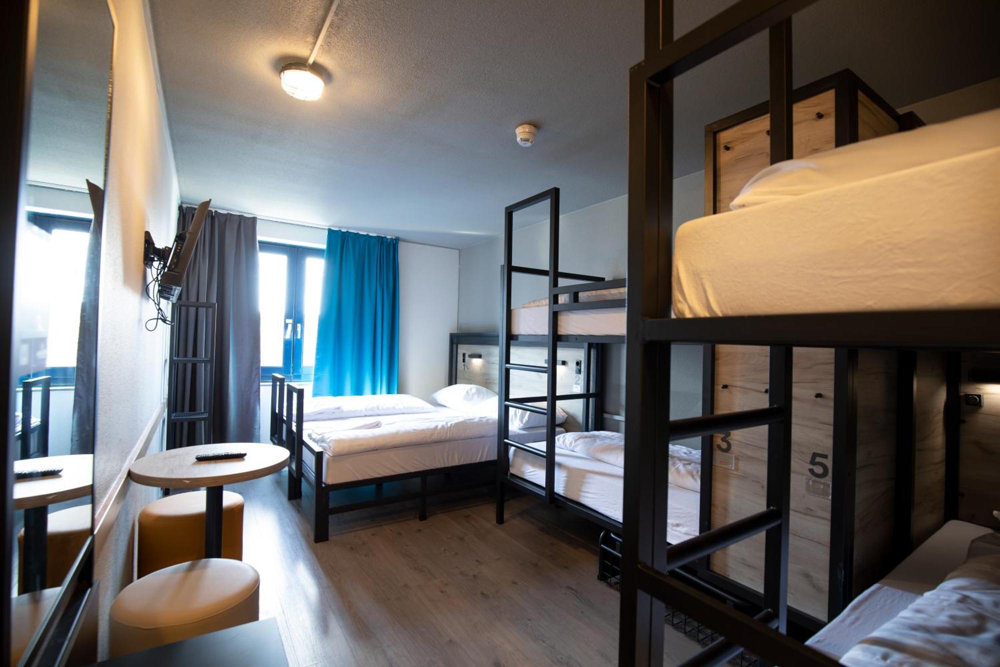 Chambre 6 Lits