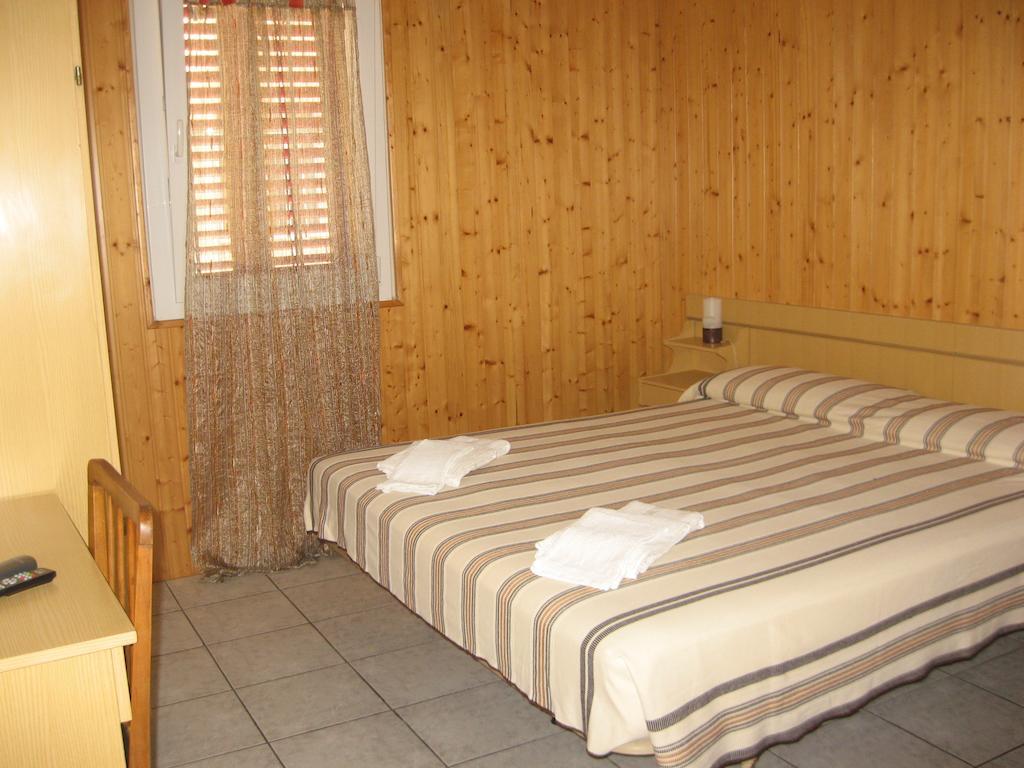 Triple Room,233695687:JPEG