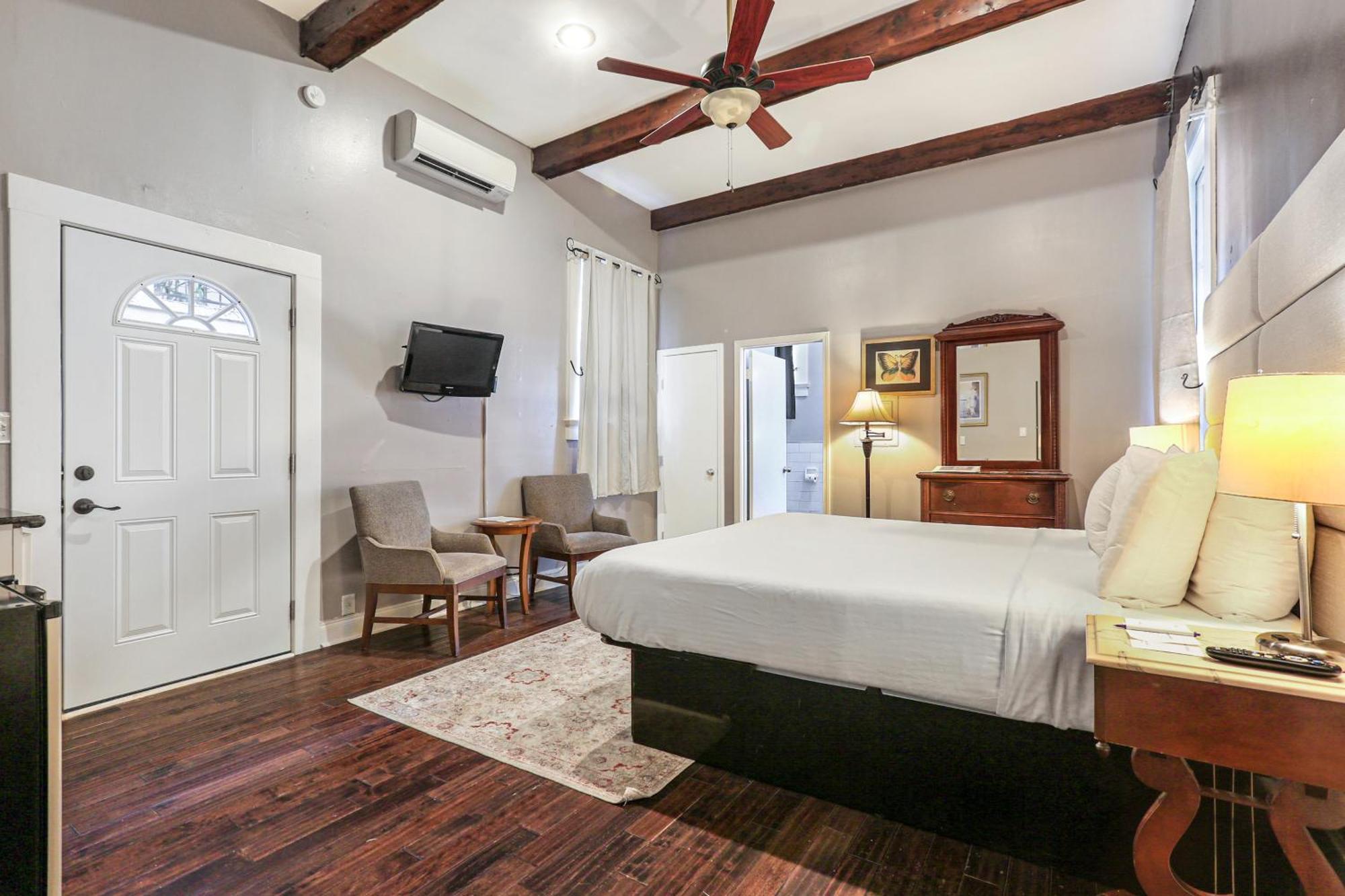 Standard King Room,1538527099:JPEG