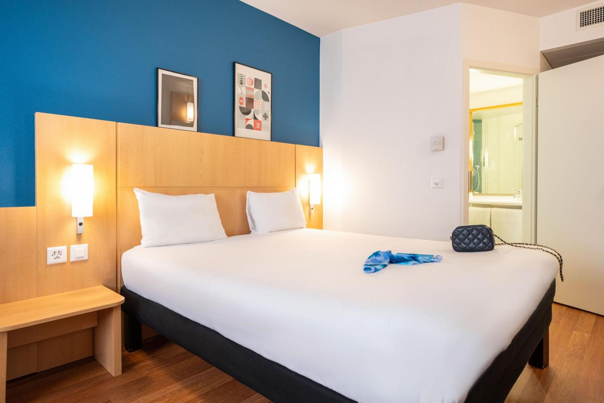 Standard Room 1 Double Bed