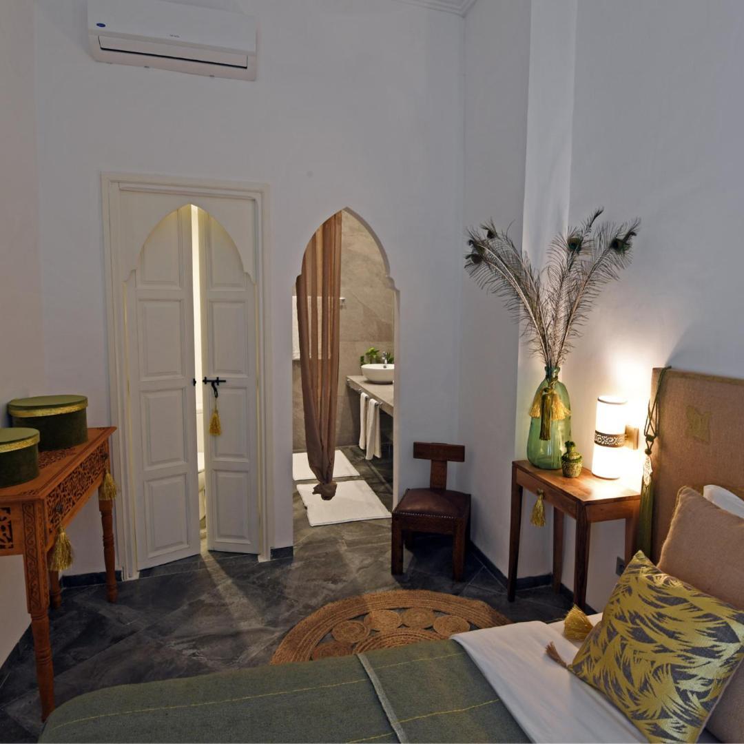 Twin Room,1542437848:JPEG