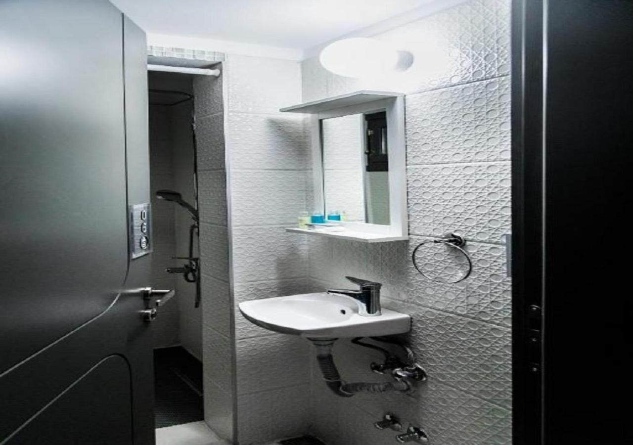 Economy Triple Room