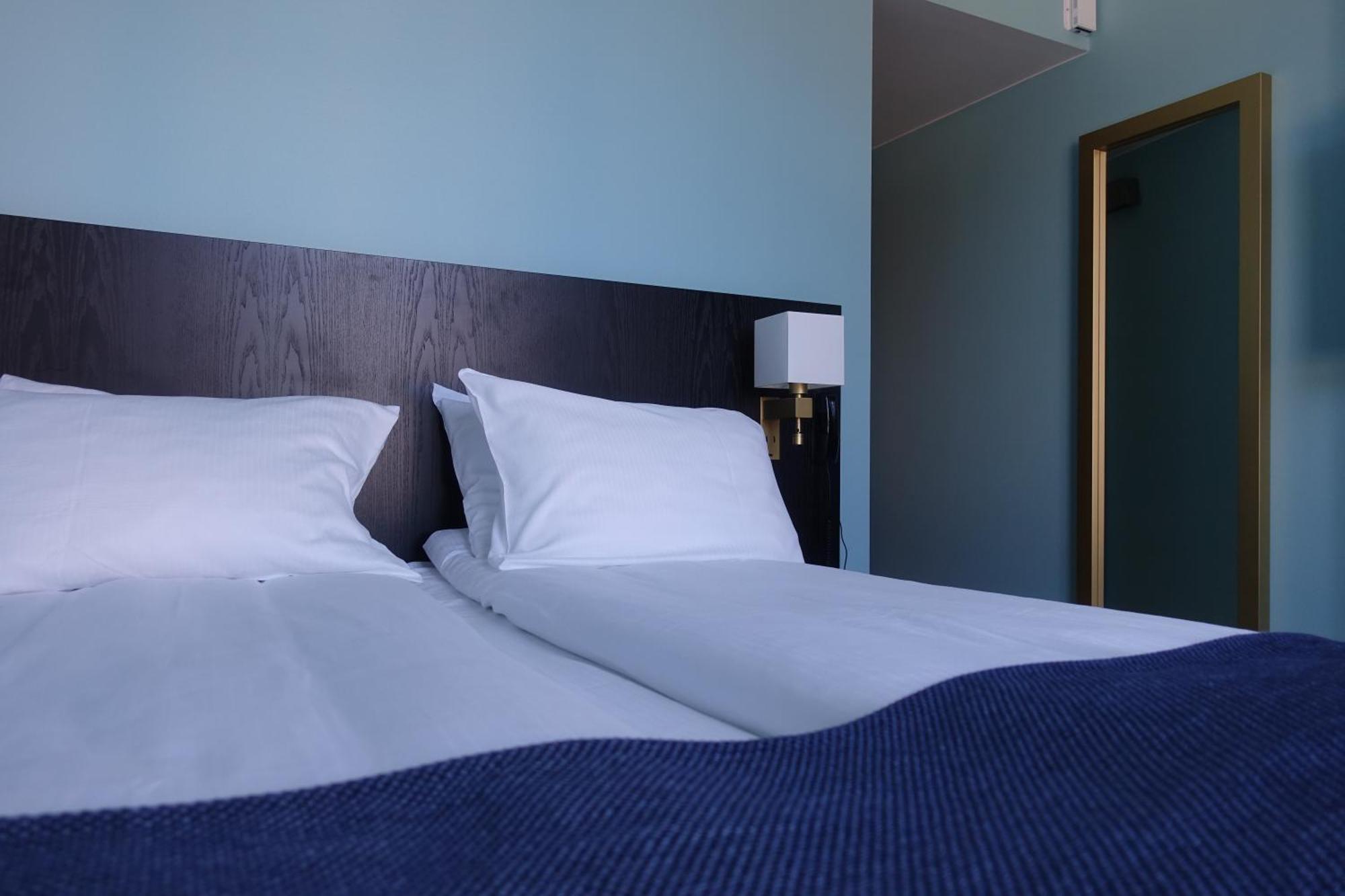 Double or Twin Room Disability Access