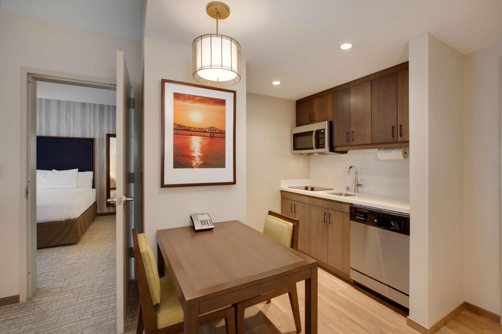 One-Bedroom King Suite Non-Smoking