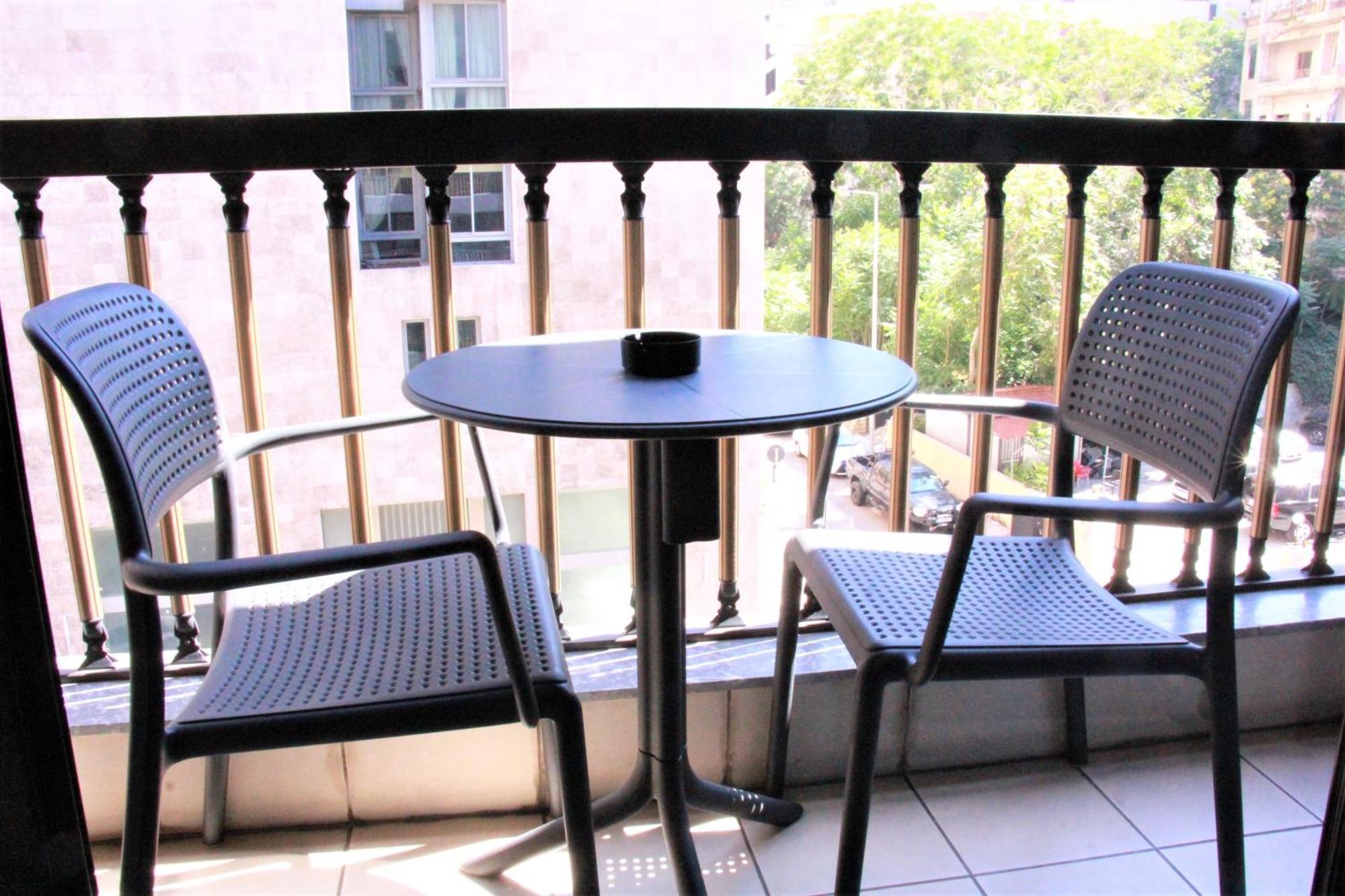 Deluxe Zimmer mit Kingsize-Bett und Balkon