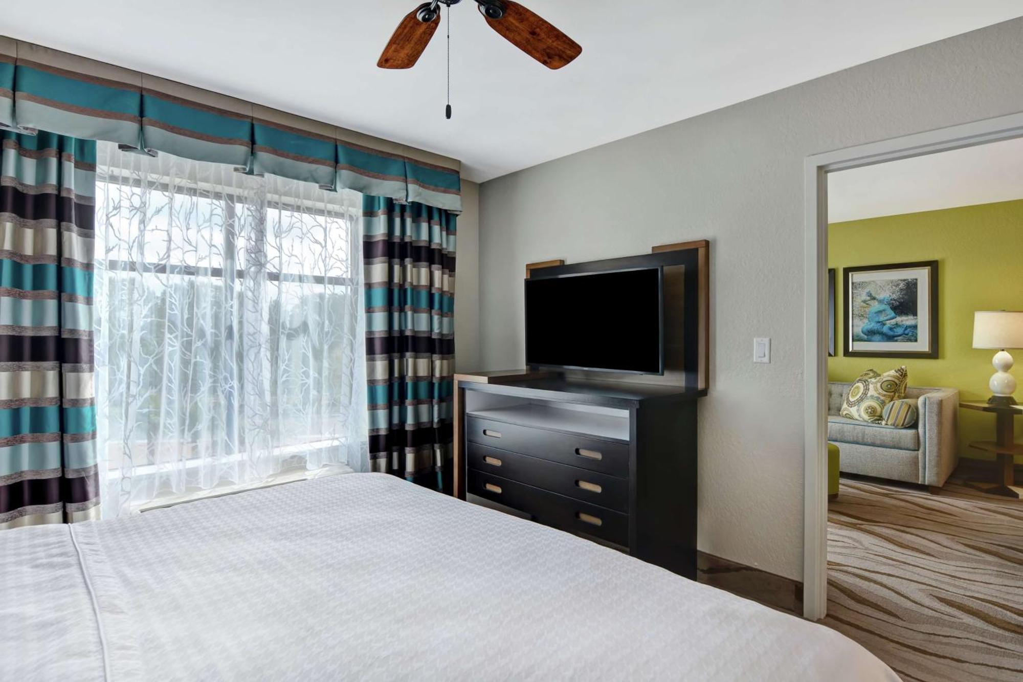 Suíte de 1 Quarto com Cama King-size - Não Fumantes