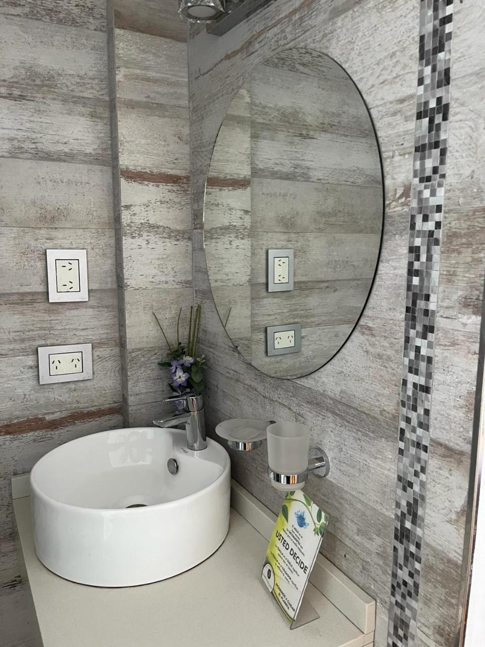 Double or Twin Room,1564760503:JPEG