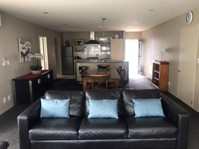 Four-Bedroom Apartment,910092769:JPEG