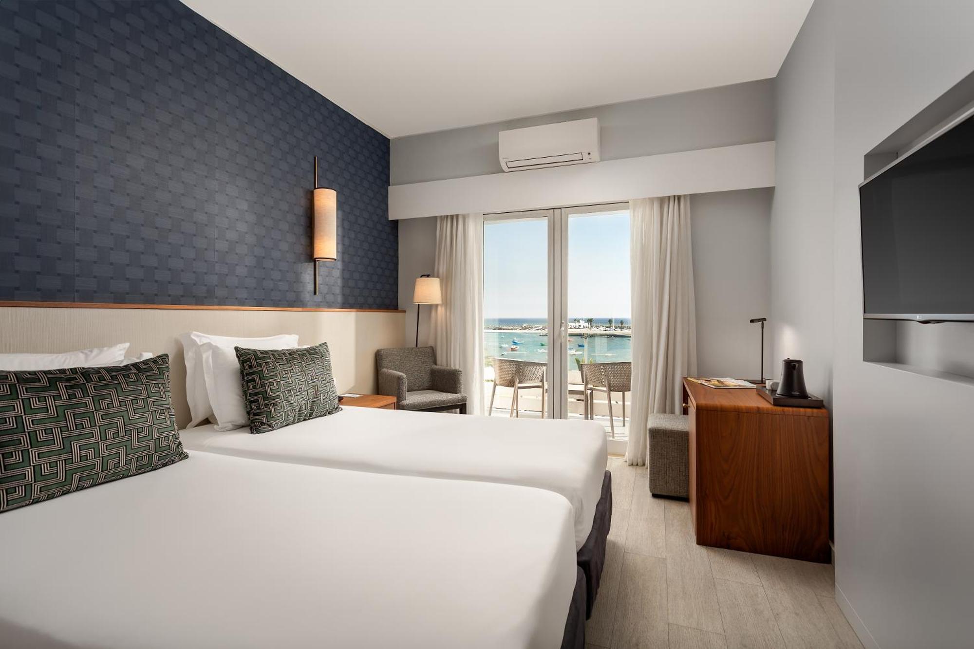 Superior Twin Room with Sea View,1516390489:JPEG