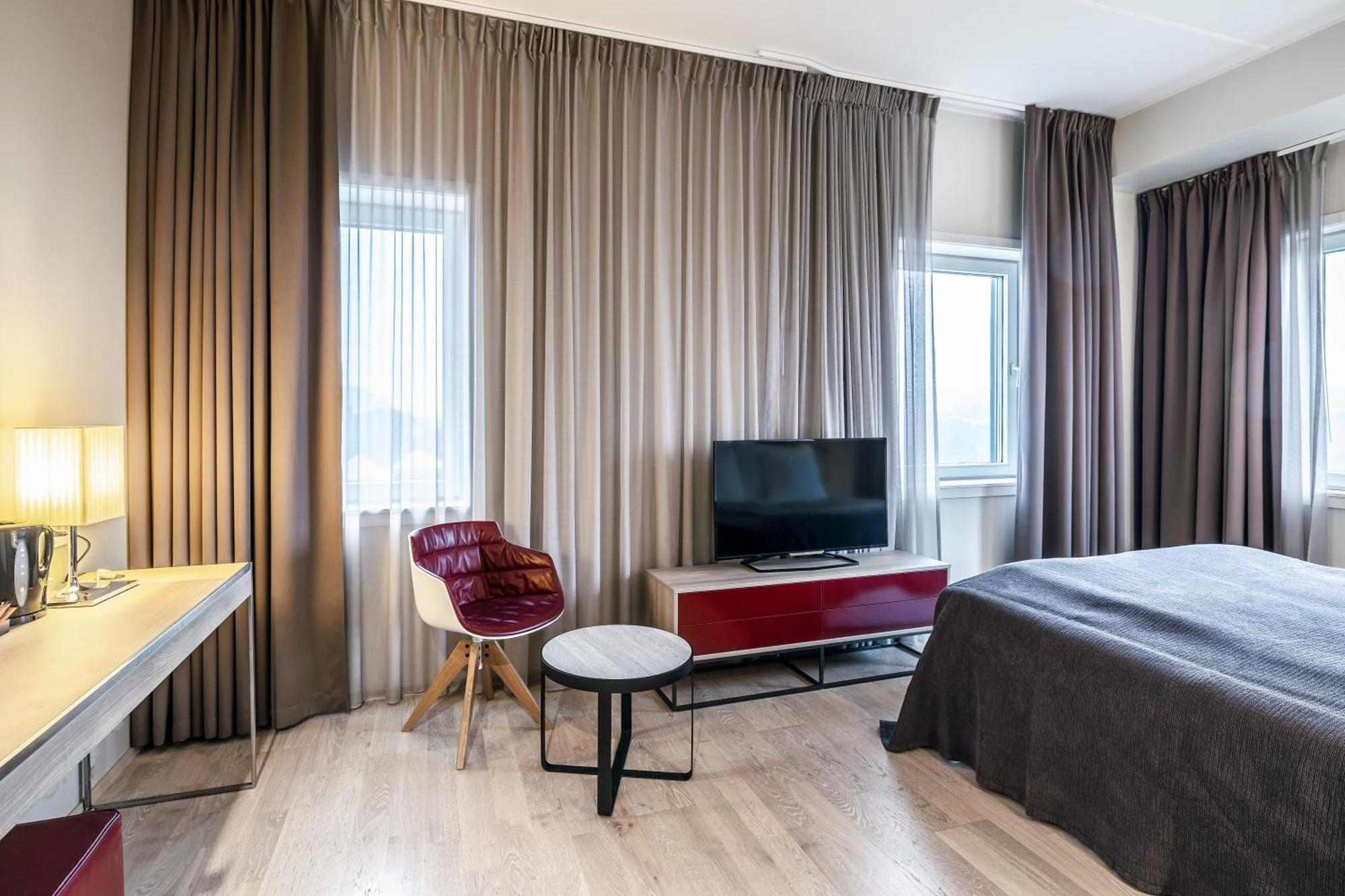 Superior Double Room,1709623551:JPEG