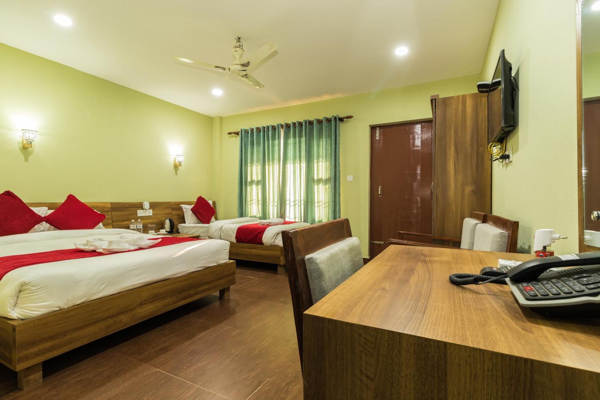 Deluxe Family Room