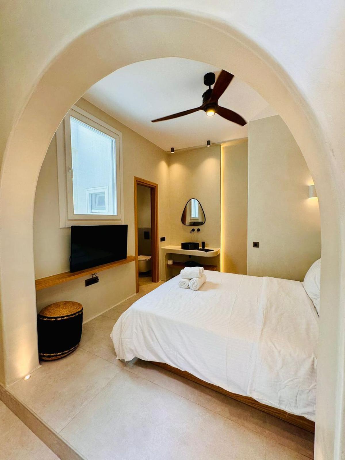 Deluxe Double Room,1598899522:JPEG