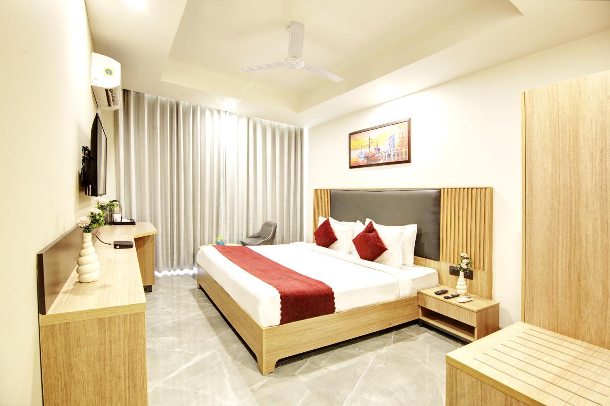 Deluxe Room City View