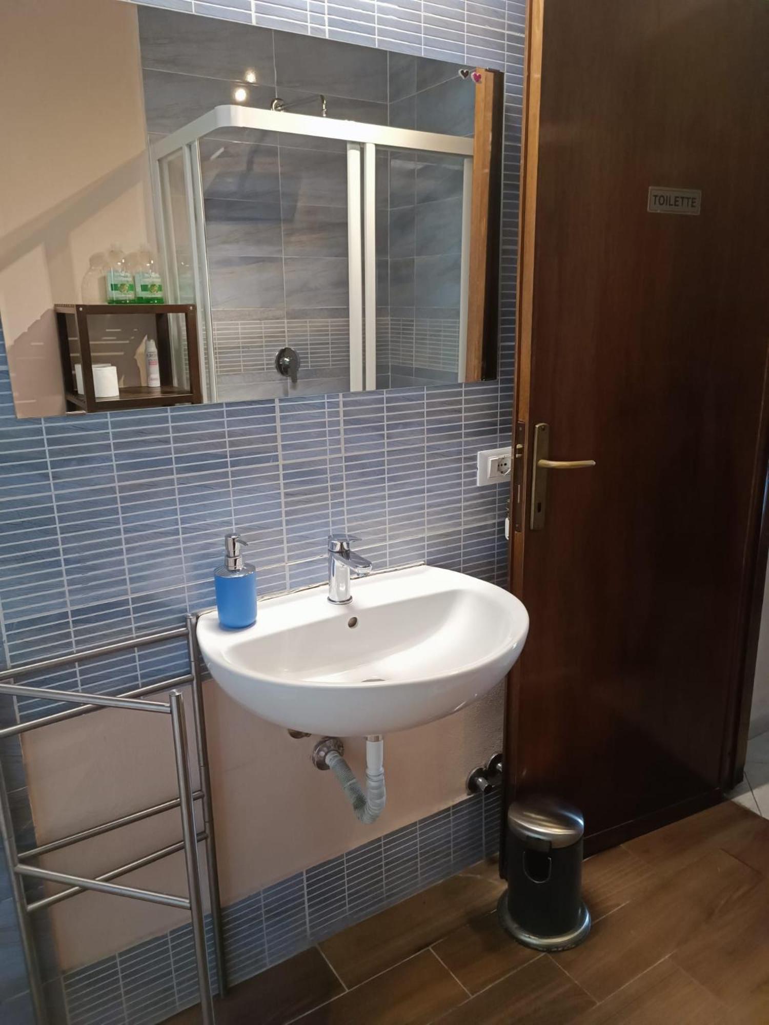 Double Room Private External Bathroom