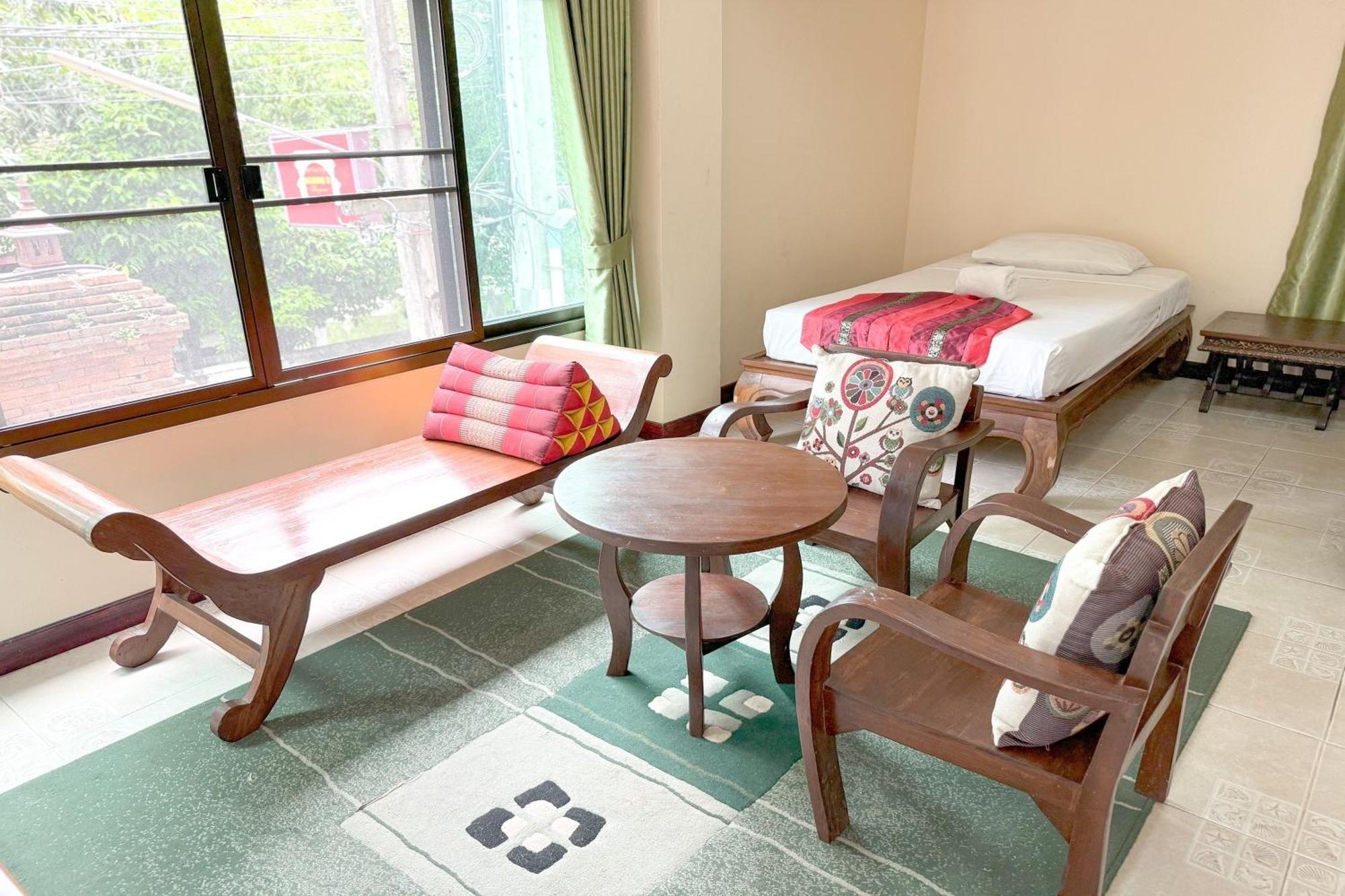 Family Room with Private Bathroom,1621411883:JPEG