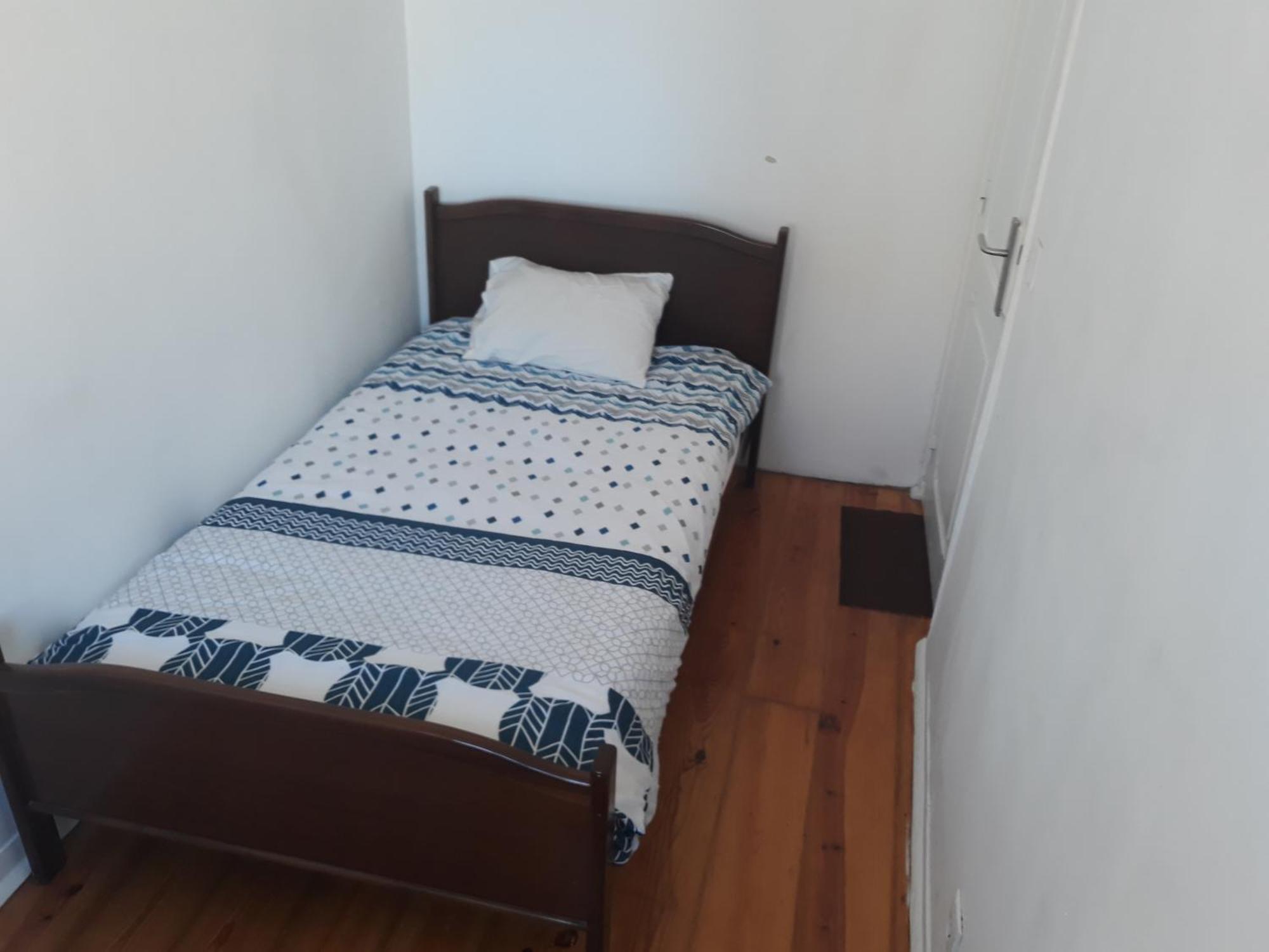 Economy Single Room