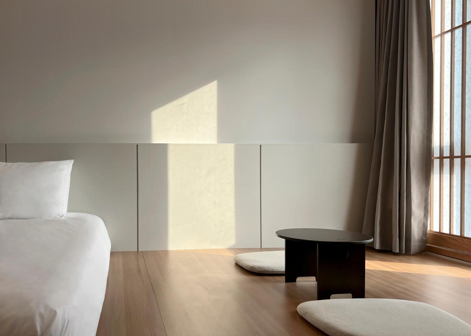 Superior Twin Room Mountain View