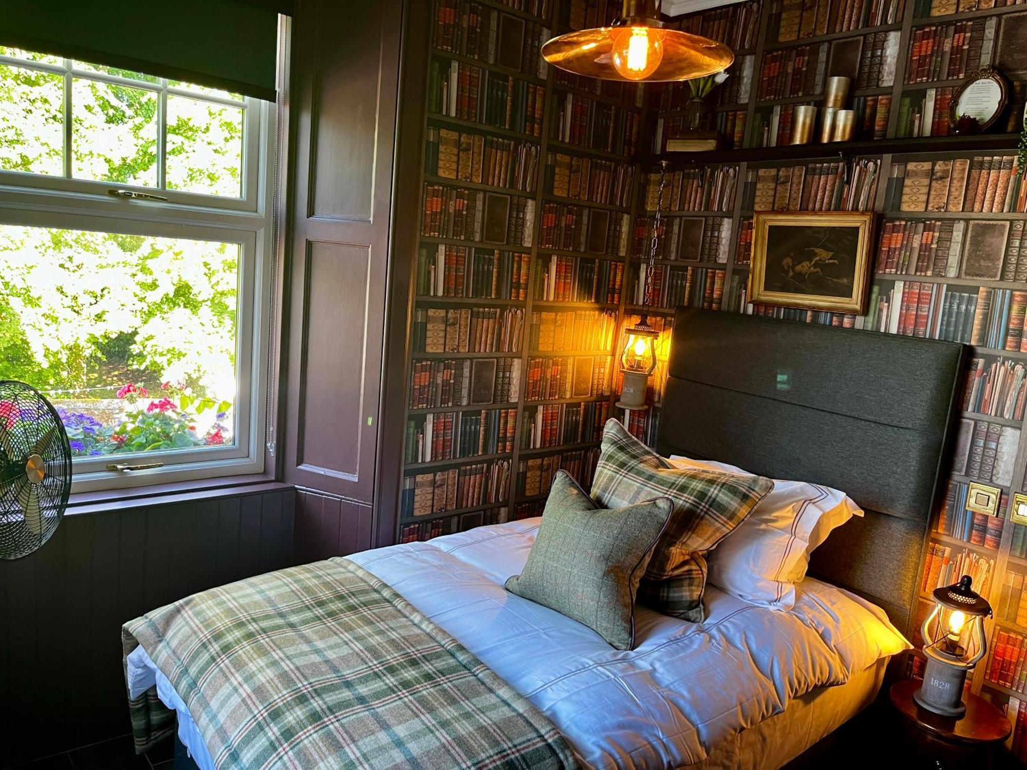 Deluxe Single Room