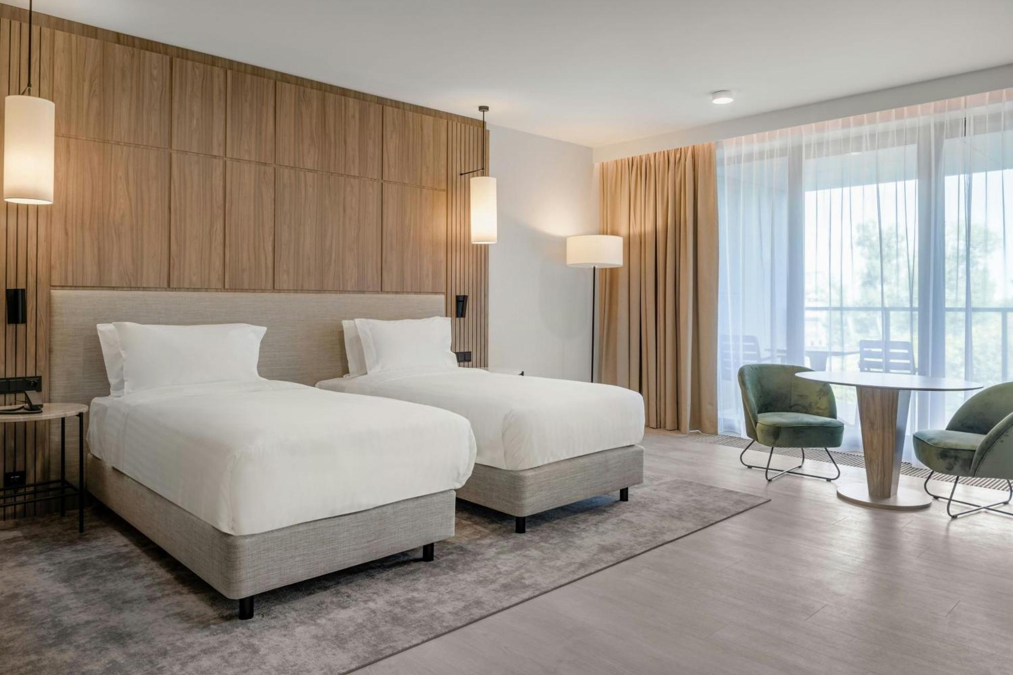 Standard Twin Room with Balcony,1643232204:JPEG