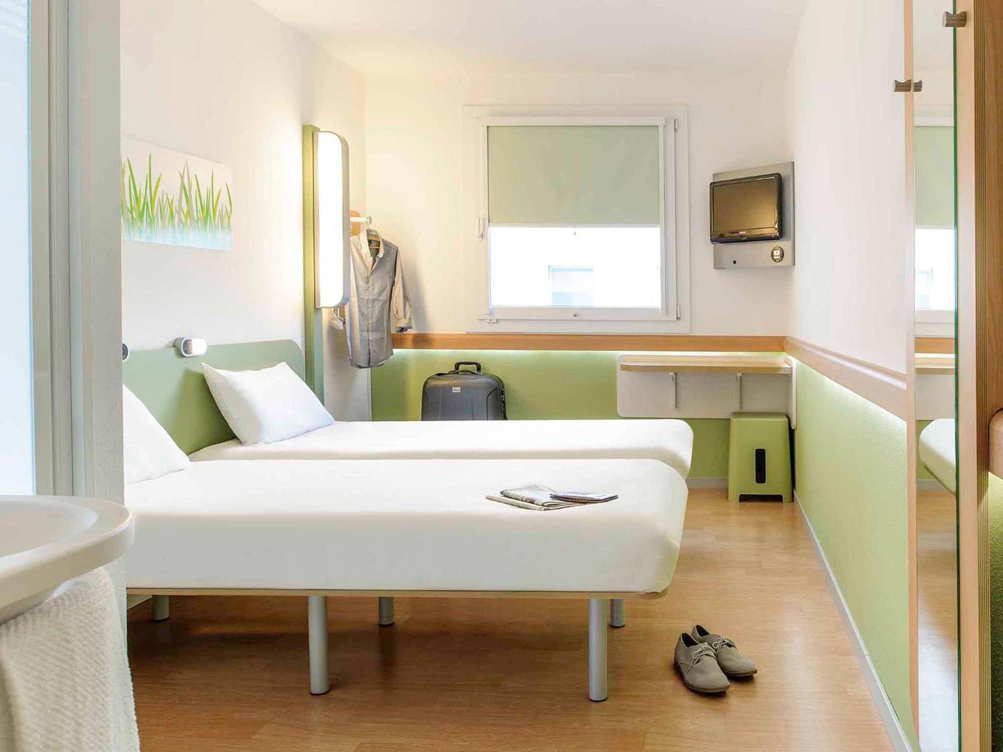 Tweepersoonskamer met 2 Aparte Bedden