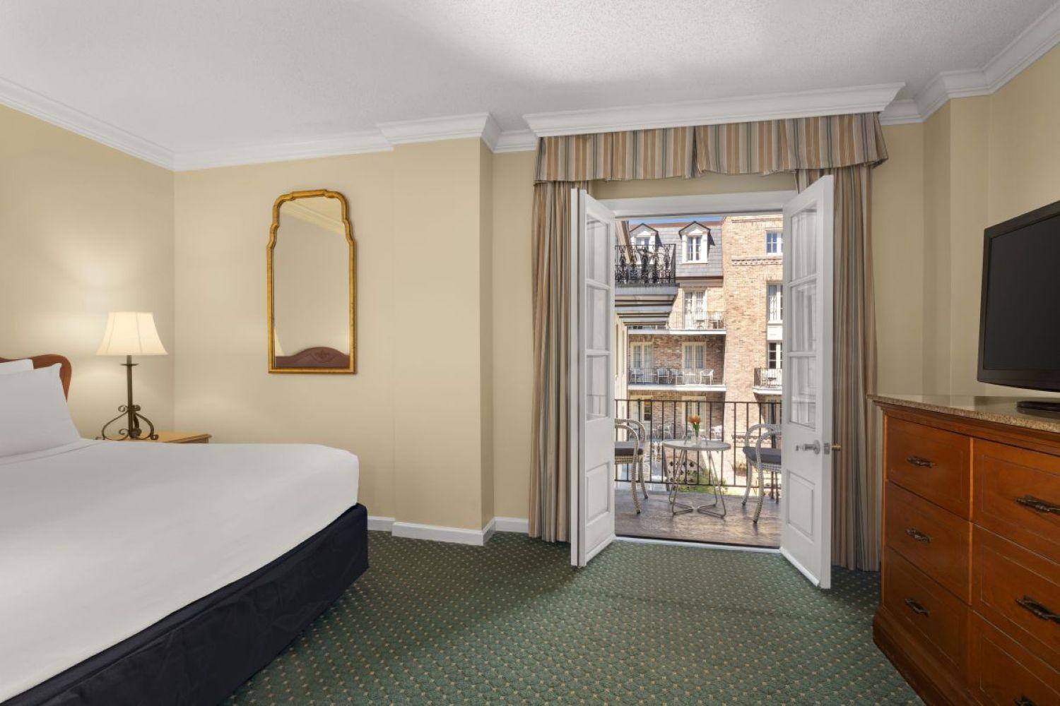 Chambre Lit King-Size avec Balcon