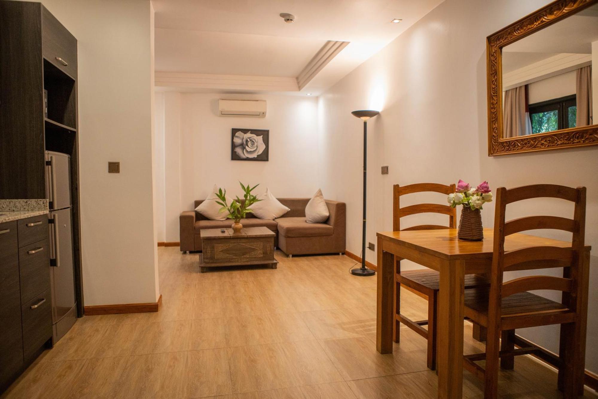 Suite Appartamento con 1 Camera da Letto - Camera Matrimoniale con Balcone Privato