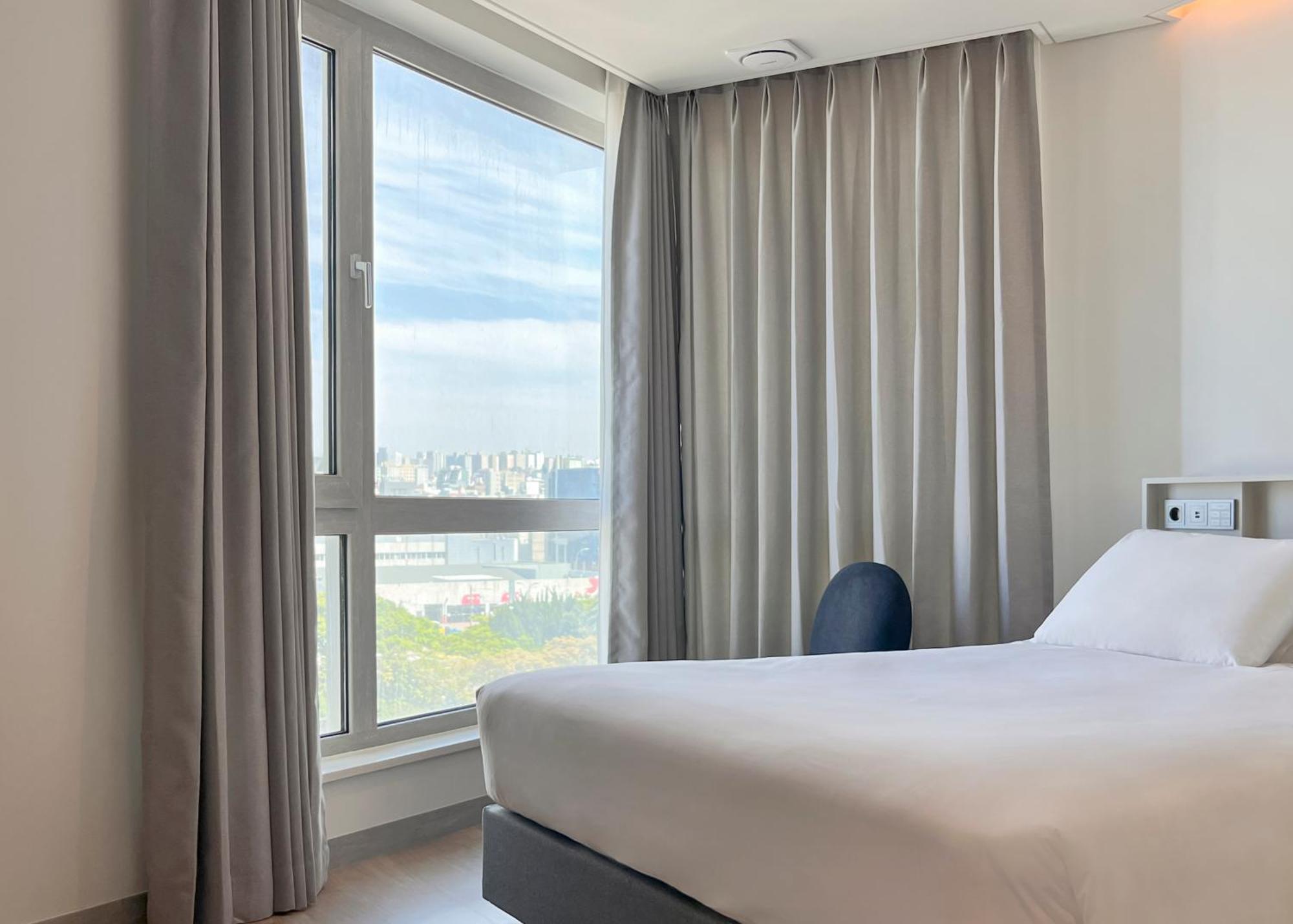 Superior Double Room City View