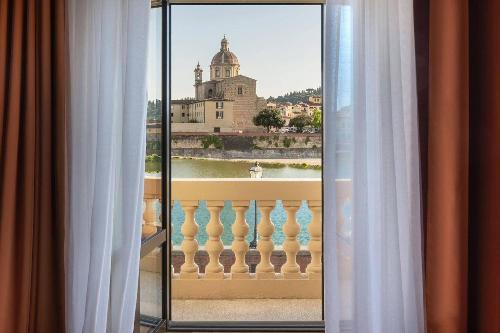 Suite King Grand Deluxe con Vista Fiume