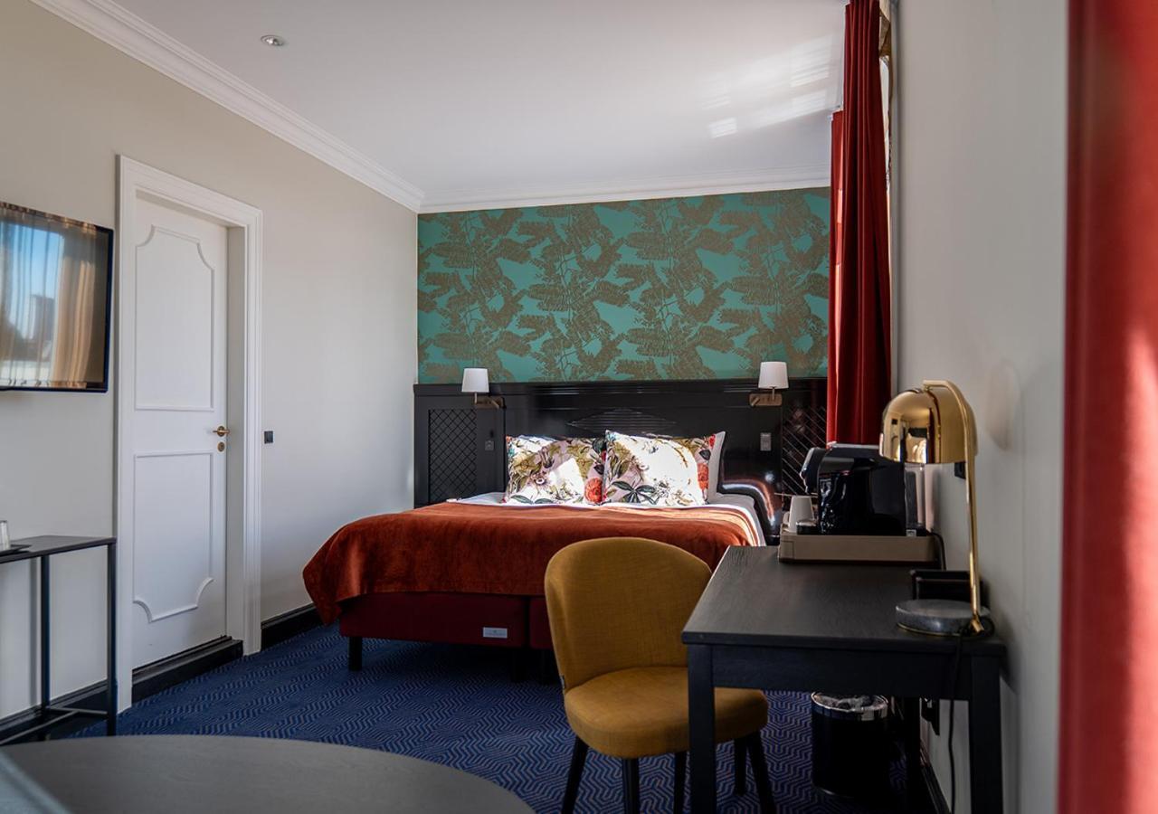 Deluxe King Room,1695739751:JPEG