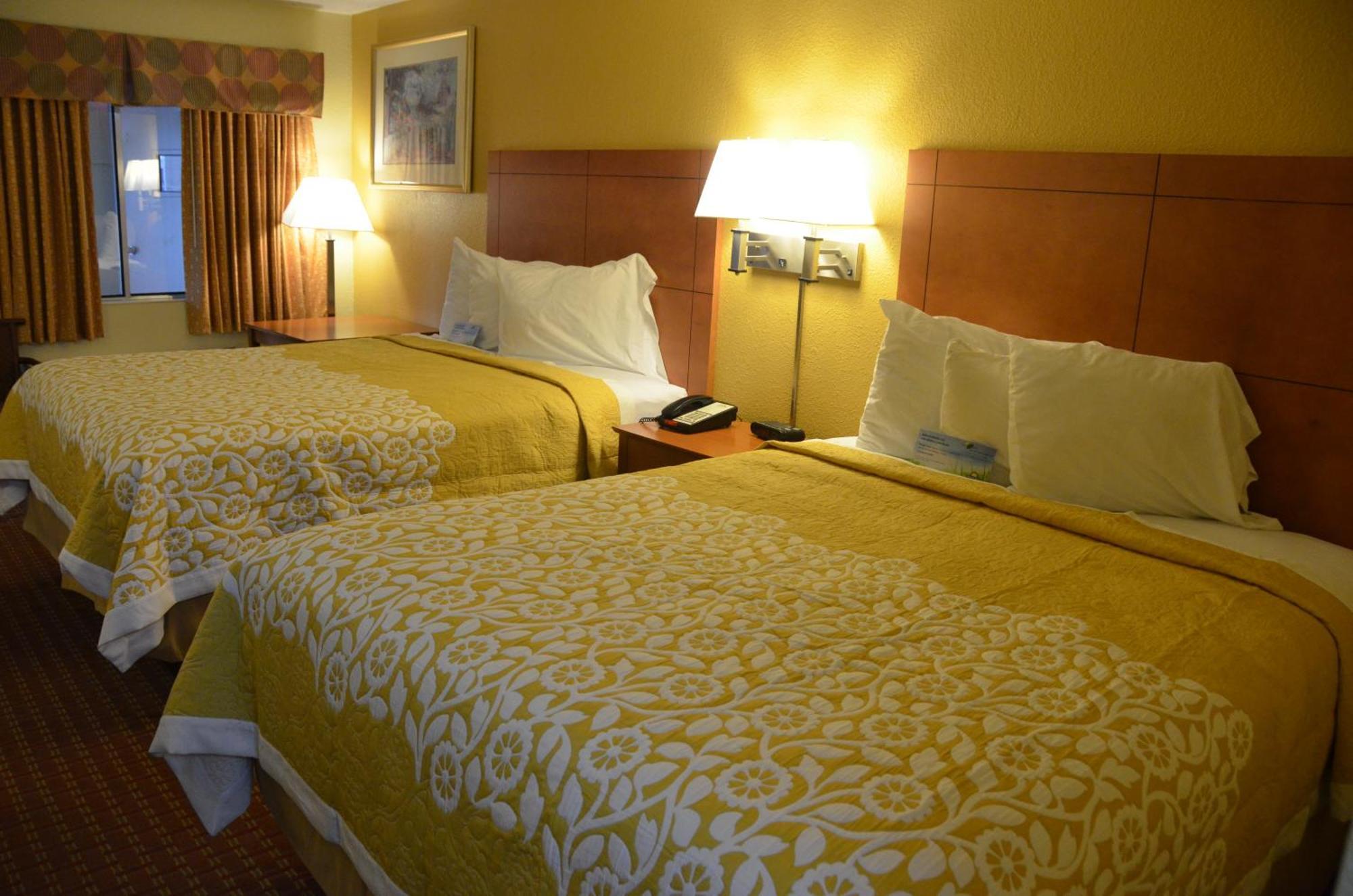 Queen Room Two Queen Beds Non-Smoking