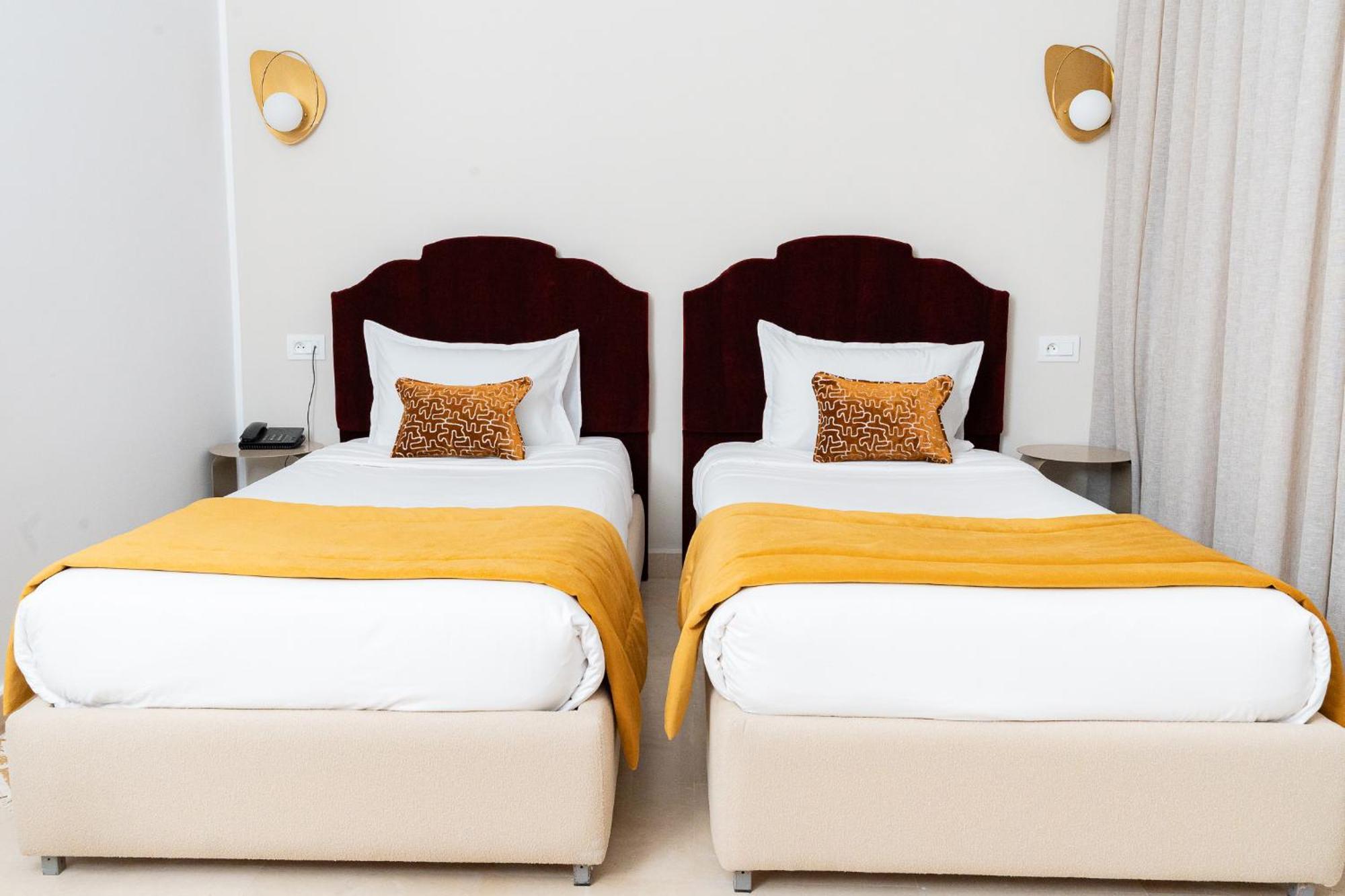 Deluxe Single Room,1707050148:JPEG
