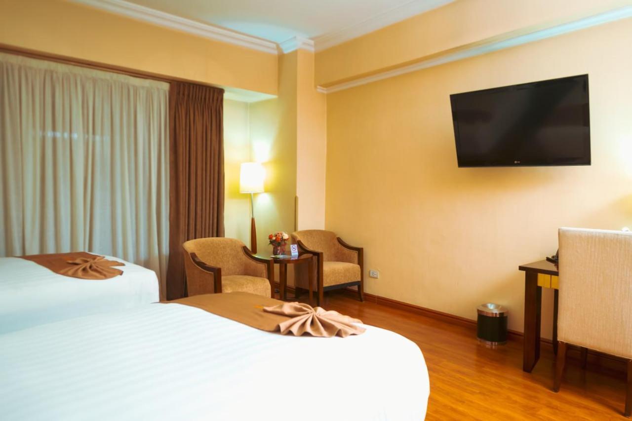 Twin Room,1710636160:JPEG