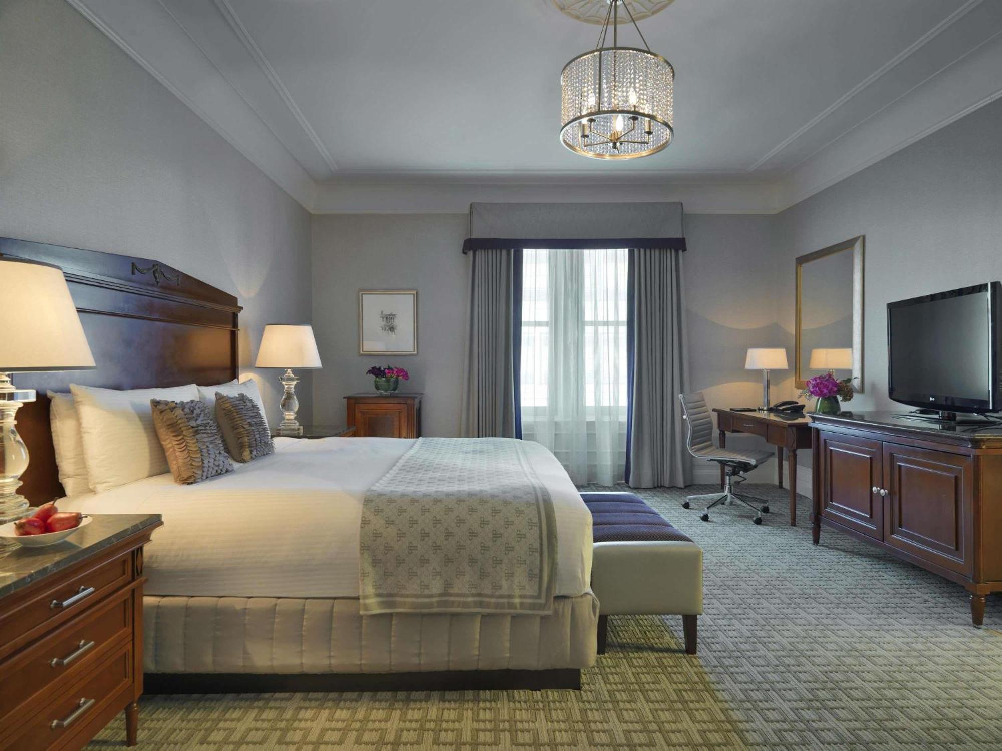 Fairmont Gold Queen Room,780065343:JPEG