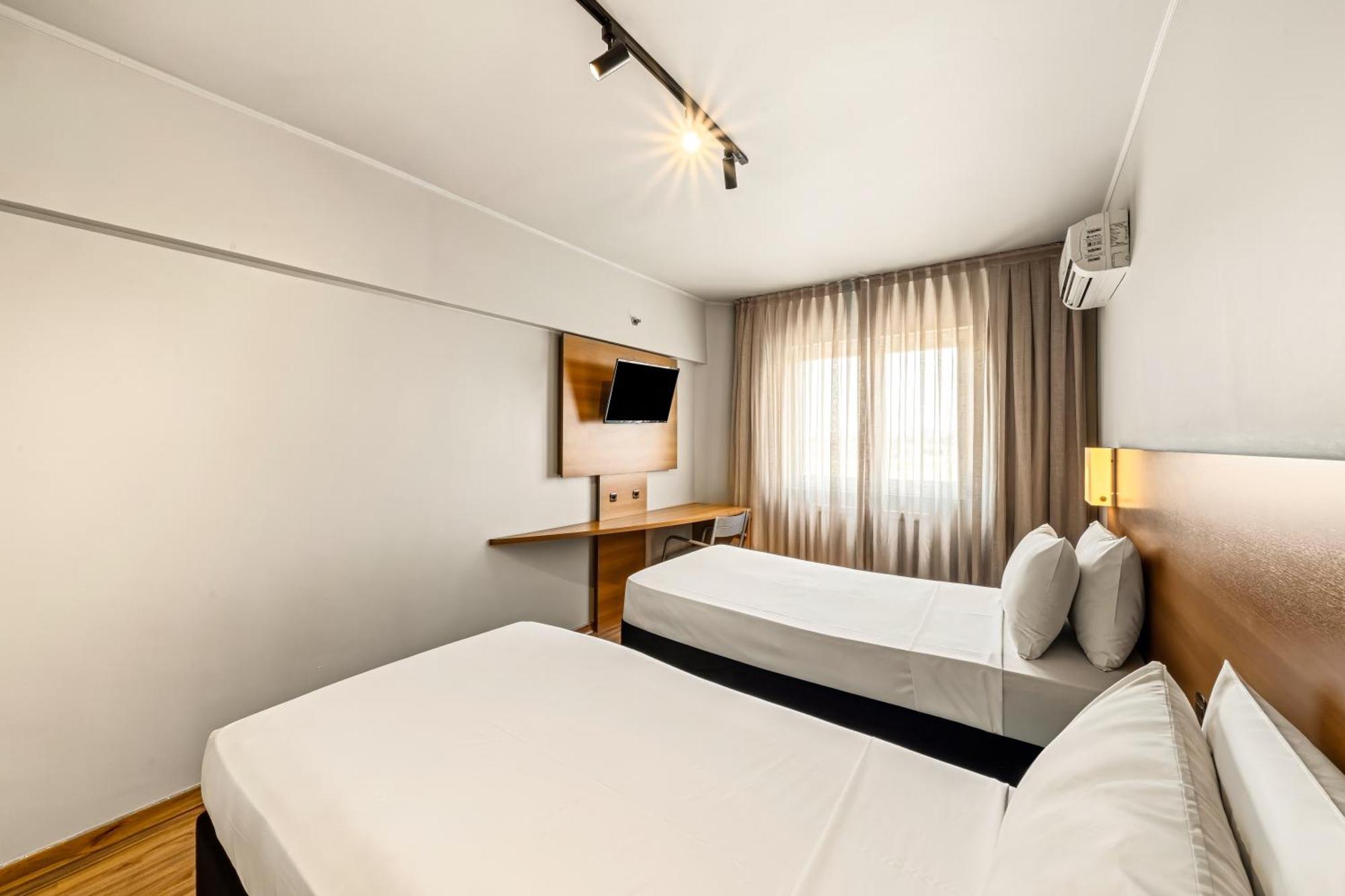 Standard Twin Room,1742720815:JPEG