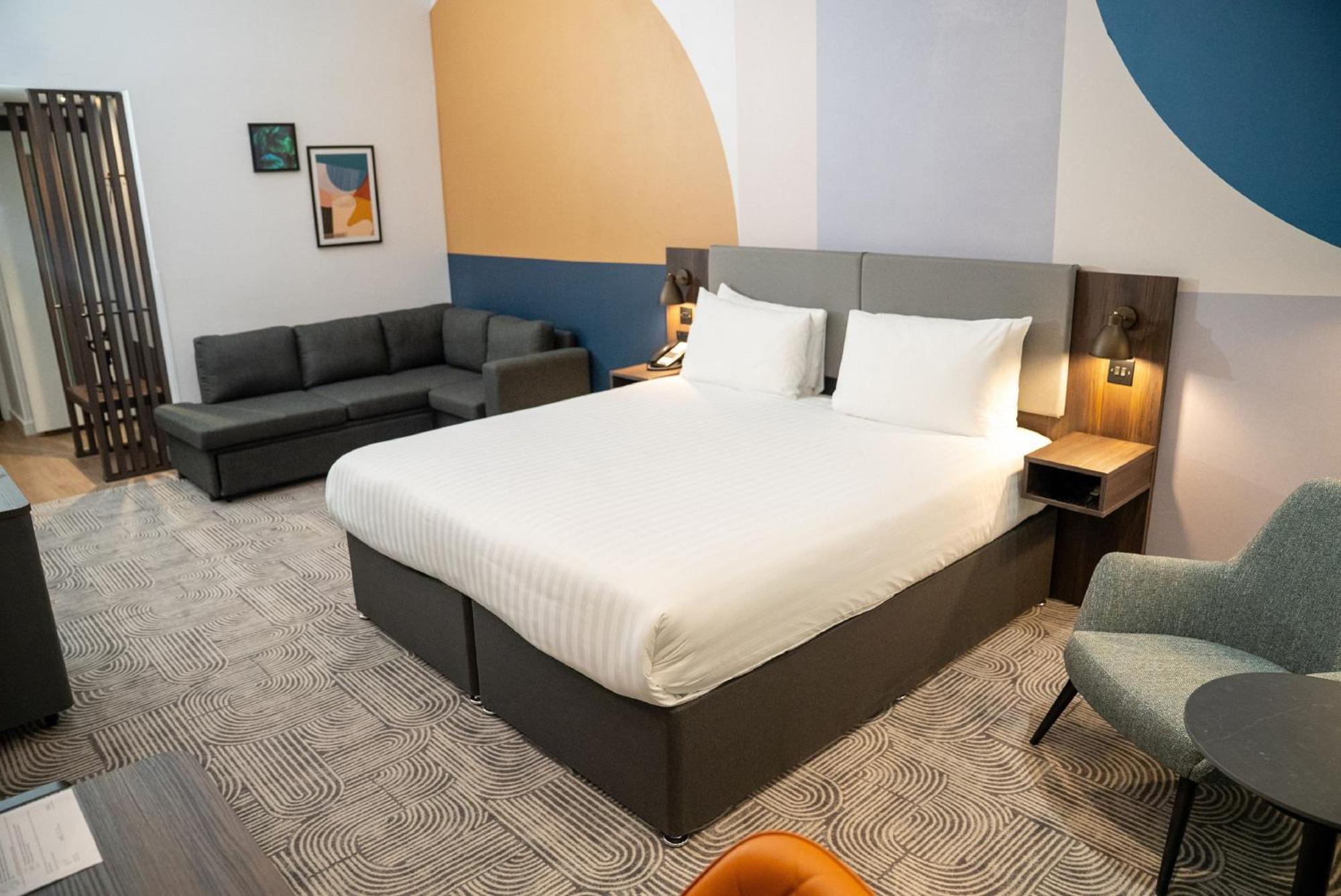 Premium King Room Sofa Bed,1742780170:JPEG