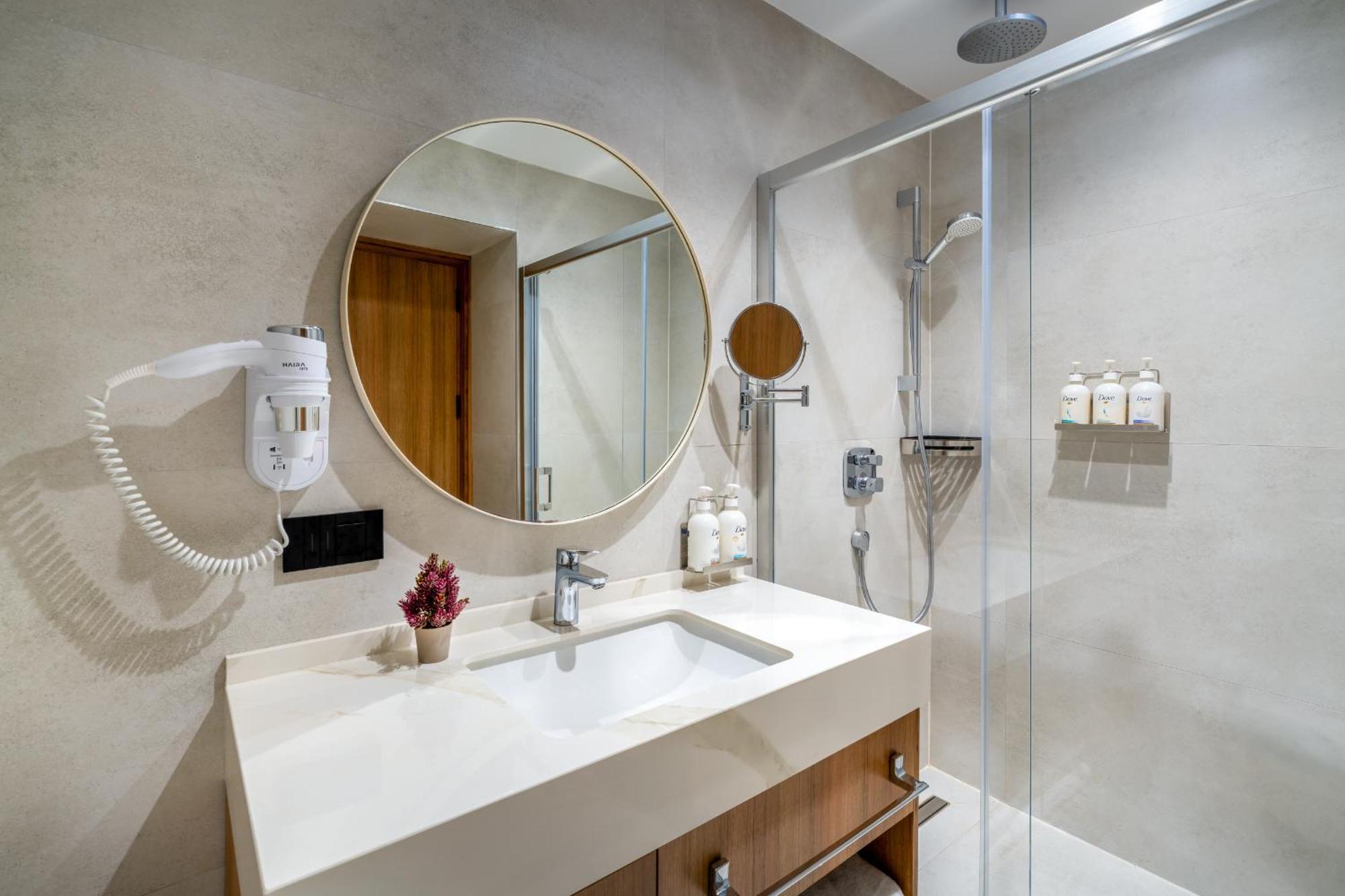 Double Room Walk Shower Disability Access or Non-Smoking,1743315094:JPEG