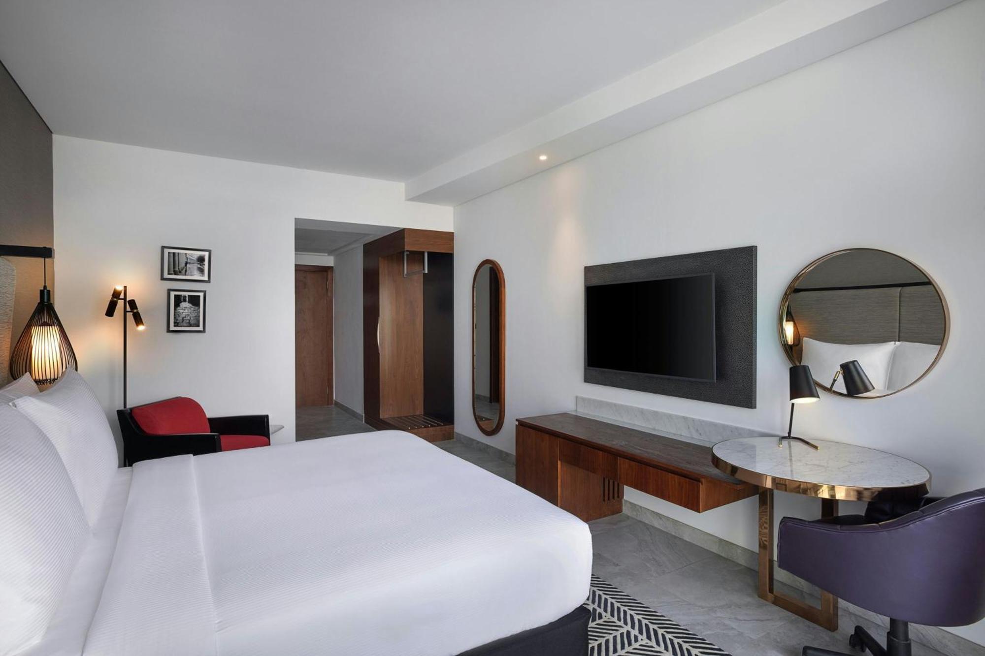 Deluxe Kamer met Kingsize Bed en Balkon en Toegang tot de Beach Club