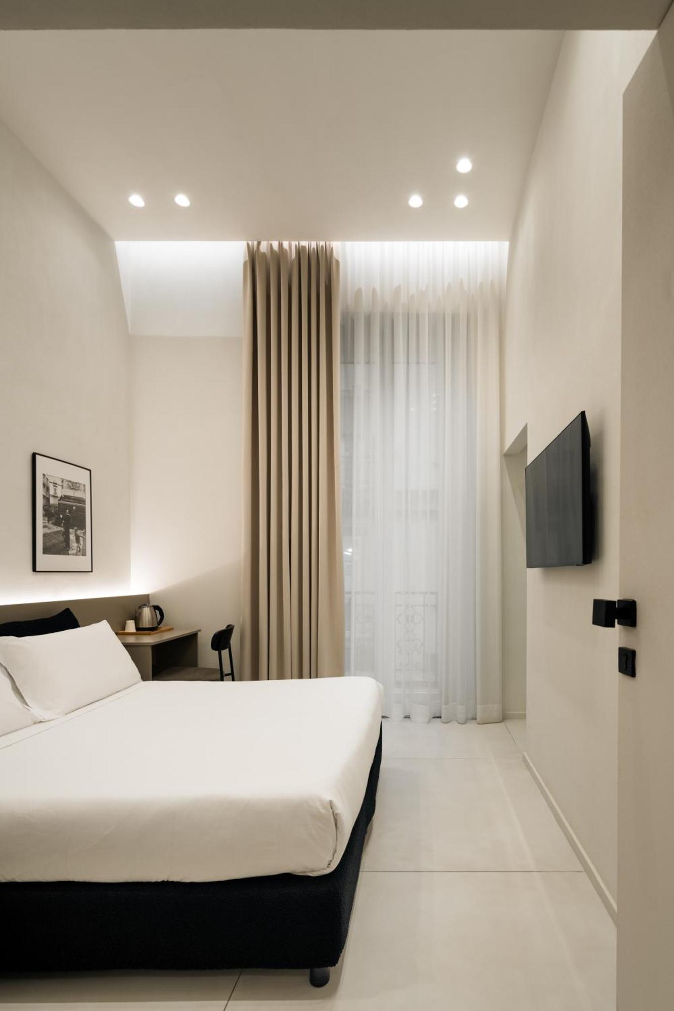 Deluxe Double Room with Balcony,1744671370:JPEG