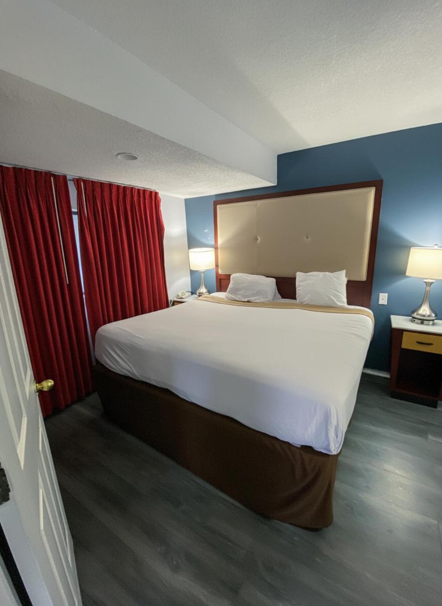 King Room - Disability Access/Non-Smoking