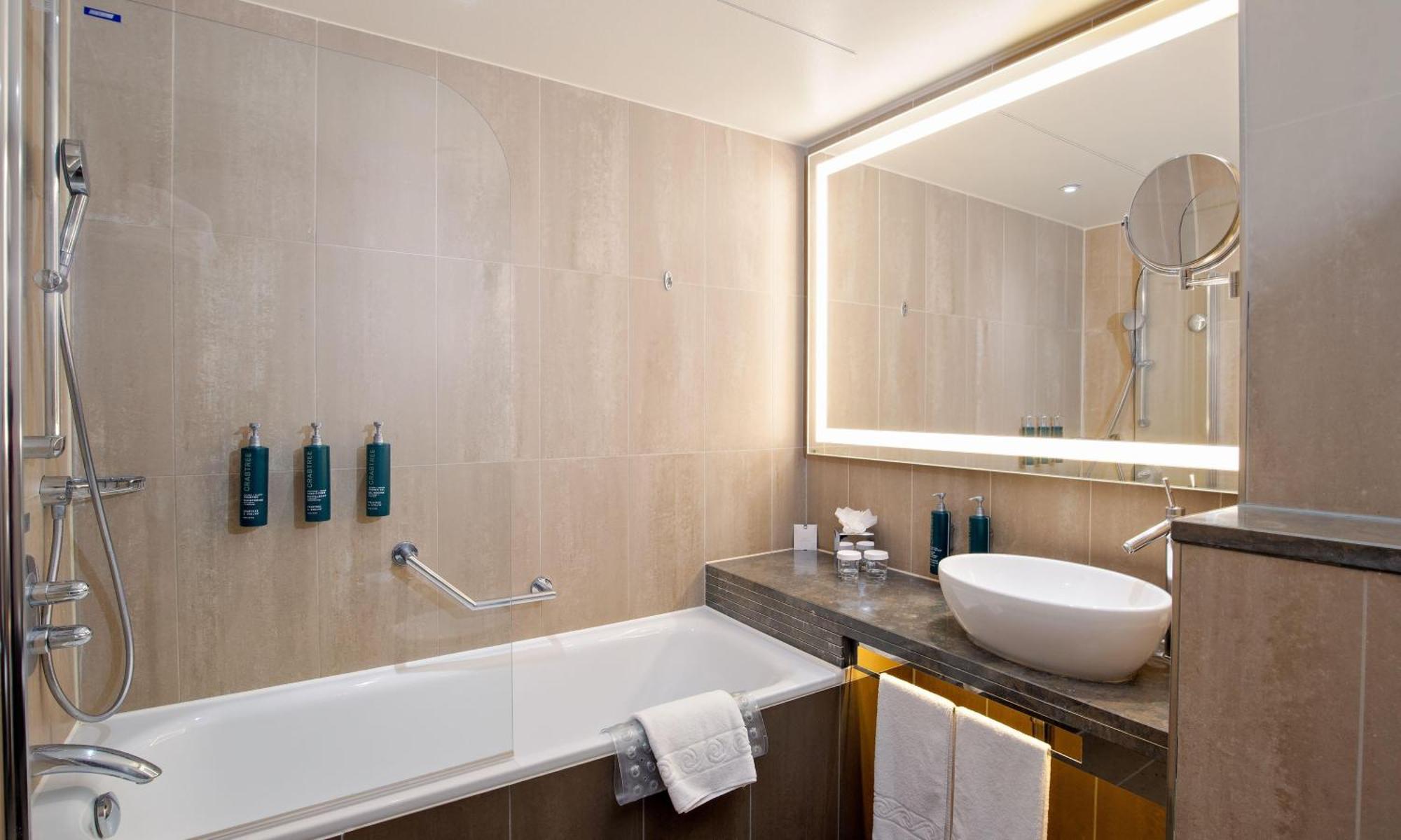 Quarto com 2 Camas de Solteiro