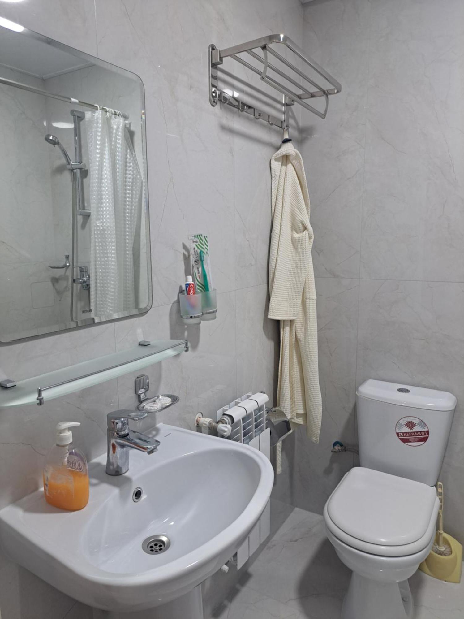 Twin Room,1758931734:JPEG