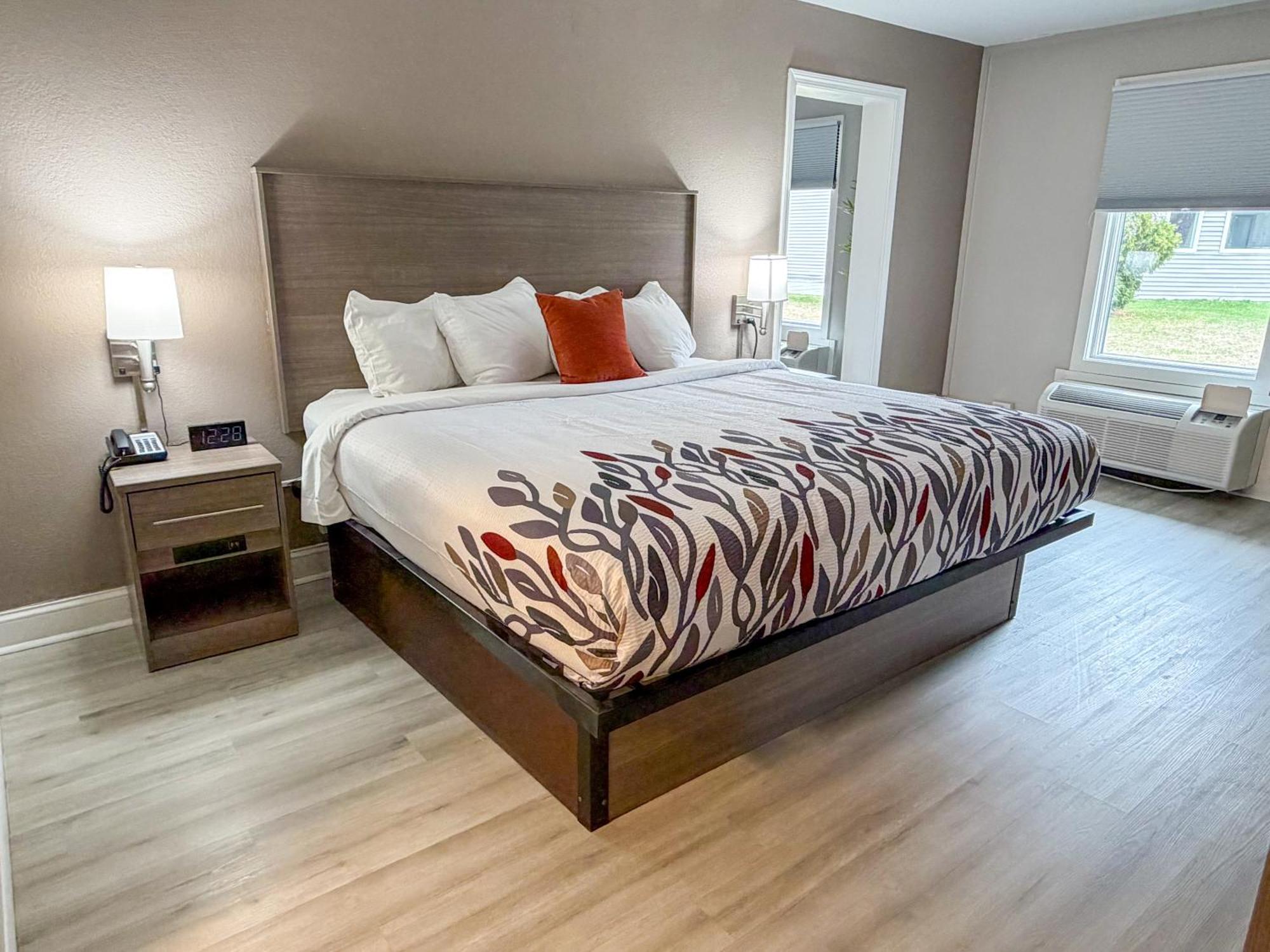 King Suite with Spa Bath