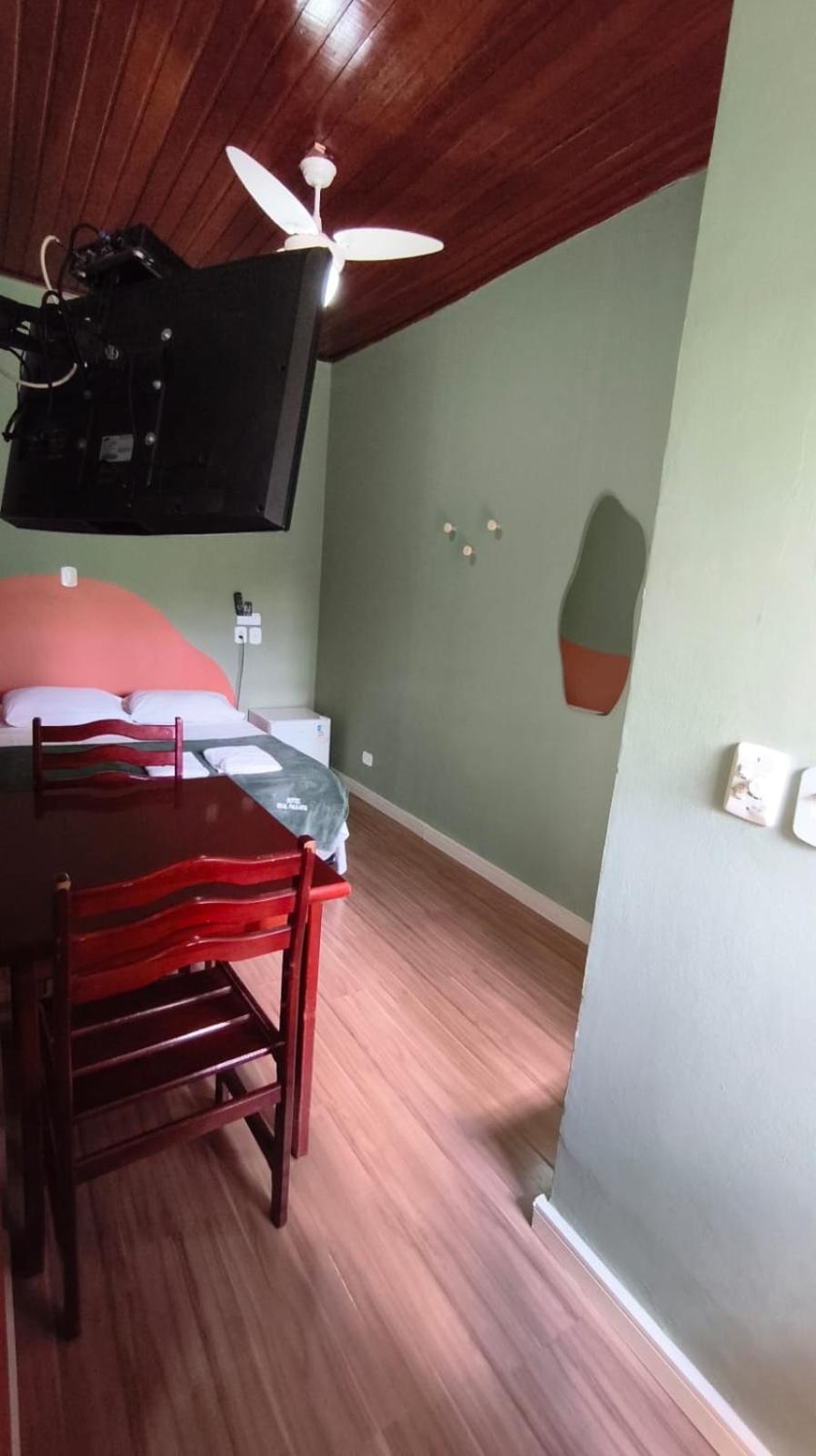 Quarto Duplo