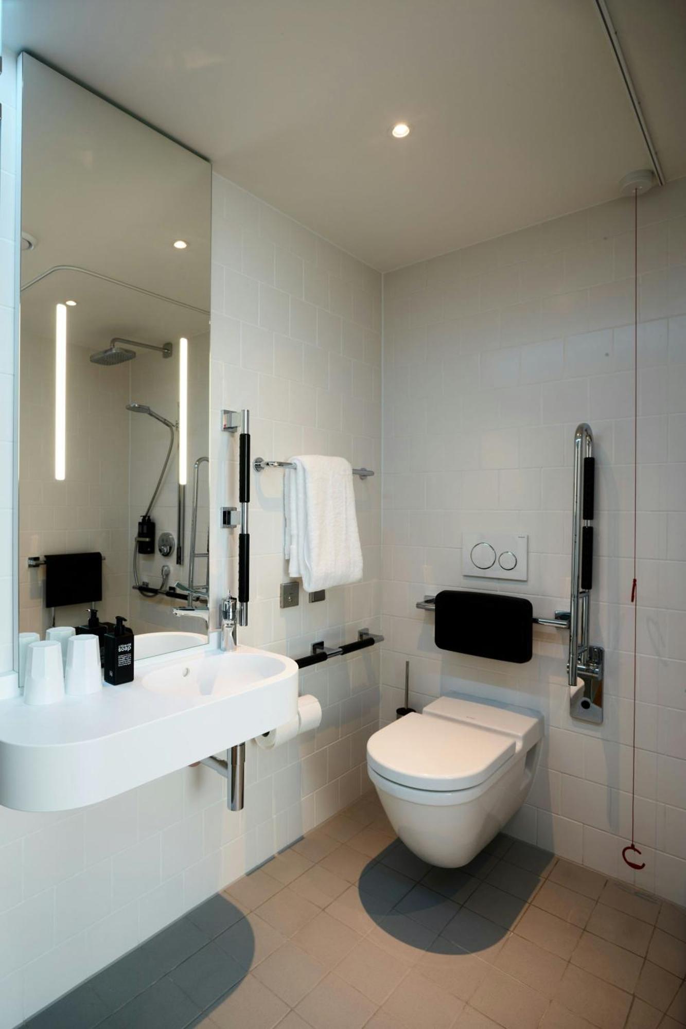 King Room - Accessible