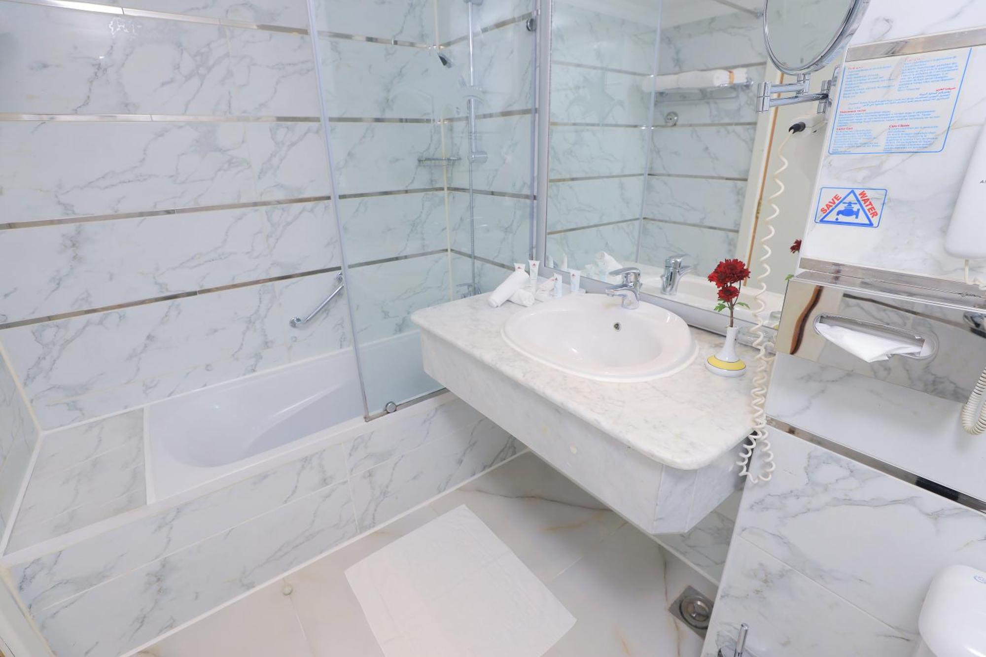 Double or Twin Room Side Sea View
