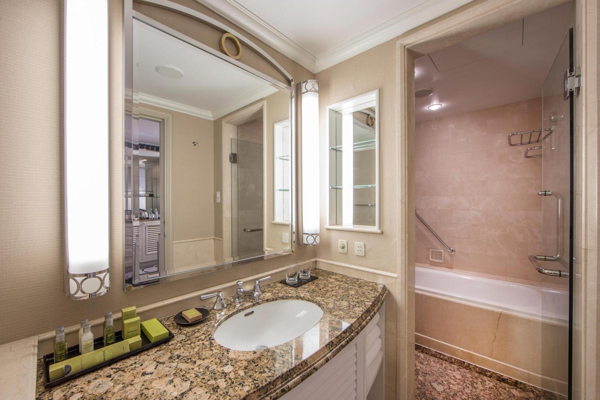 Superior Deluxe Twin Room